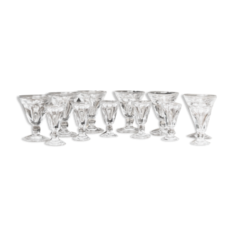 Set de 12 “verres du patron” ou “trompe couillons” en verre soufflé fin XIXème, début Xxème