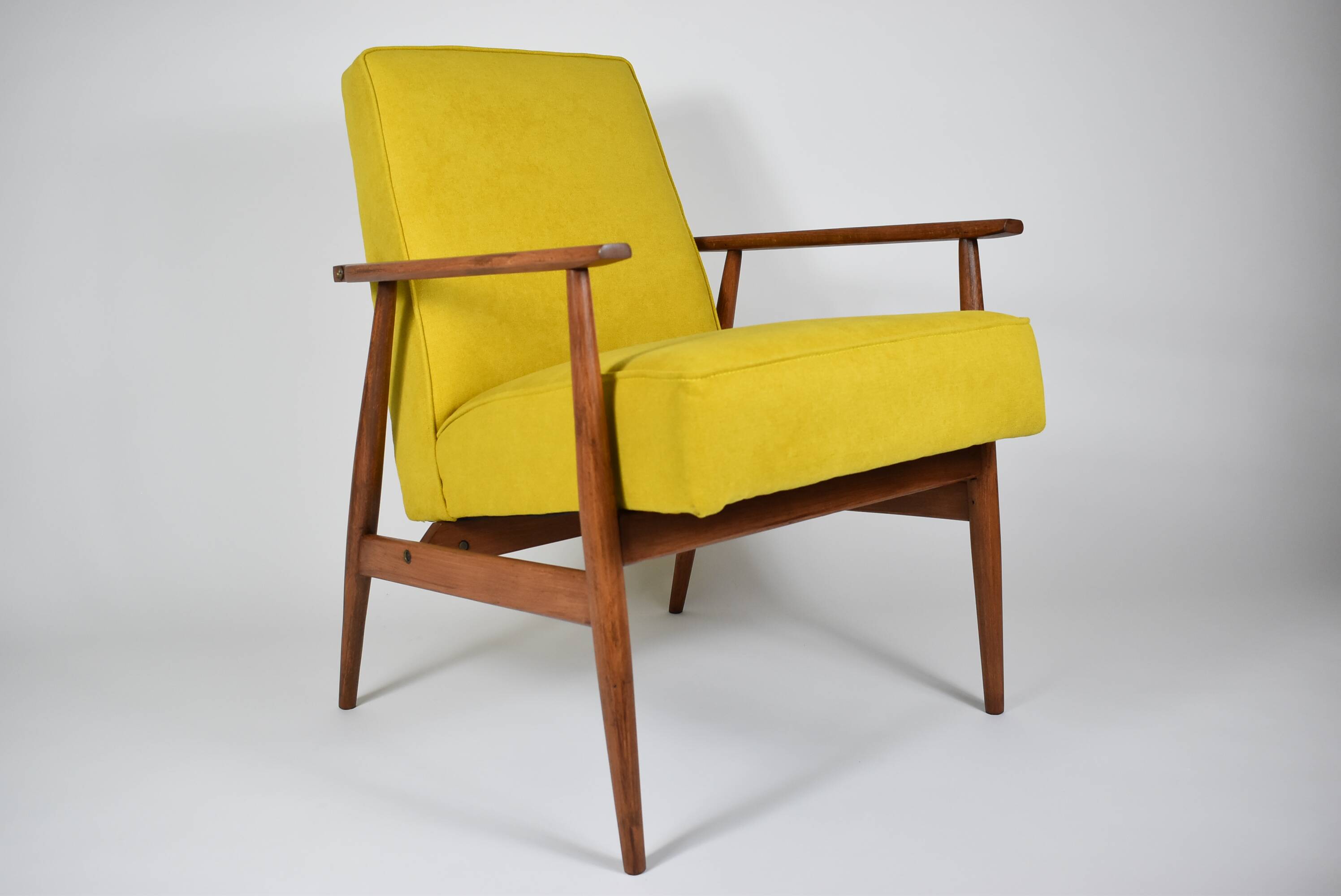 Fauteuil original "FOX", Pologne années 1970, entièrement restauré, jaune