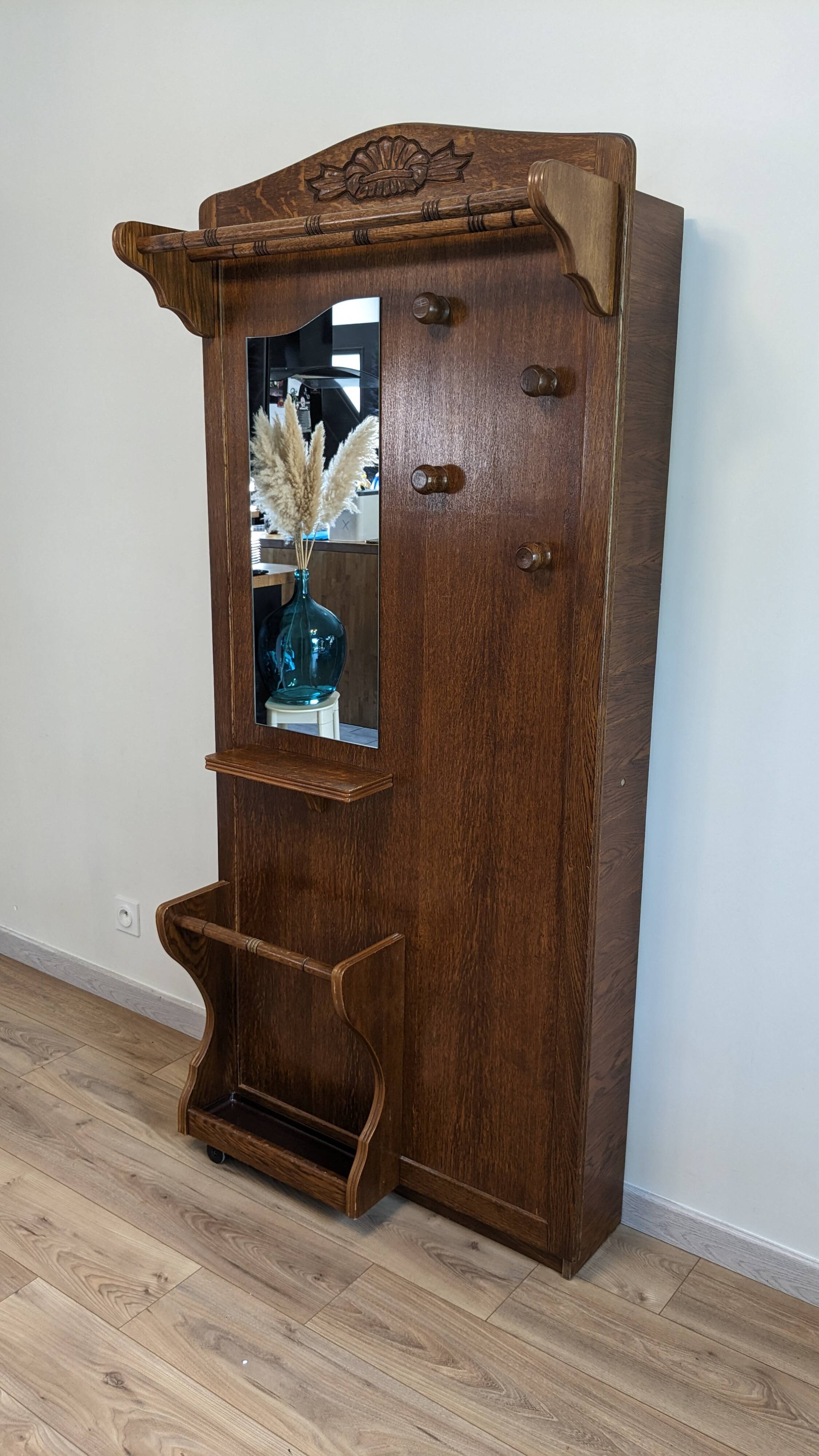 Solid wood opening entrance cabinet