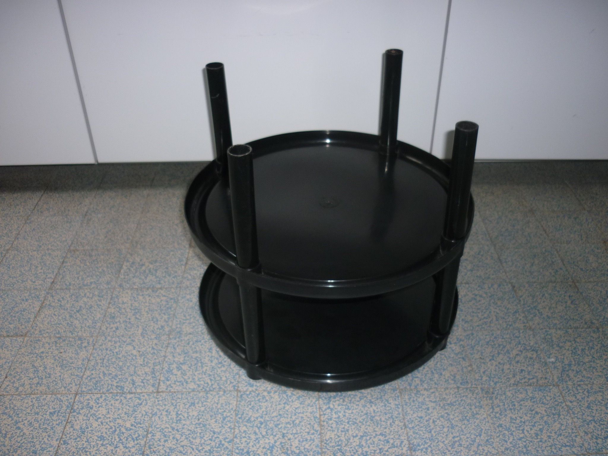 Table noire avec 2 plateaux, 1970