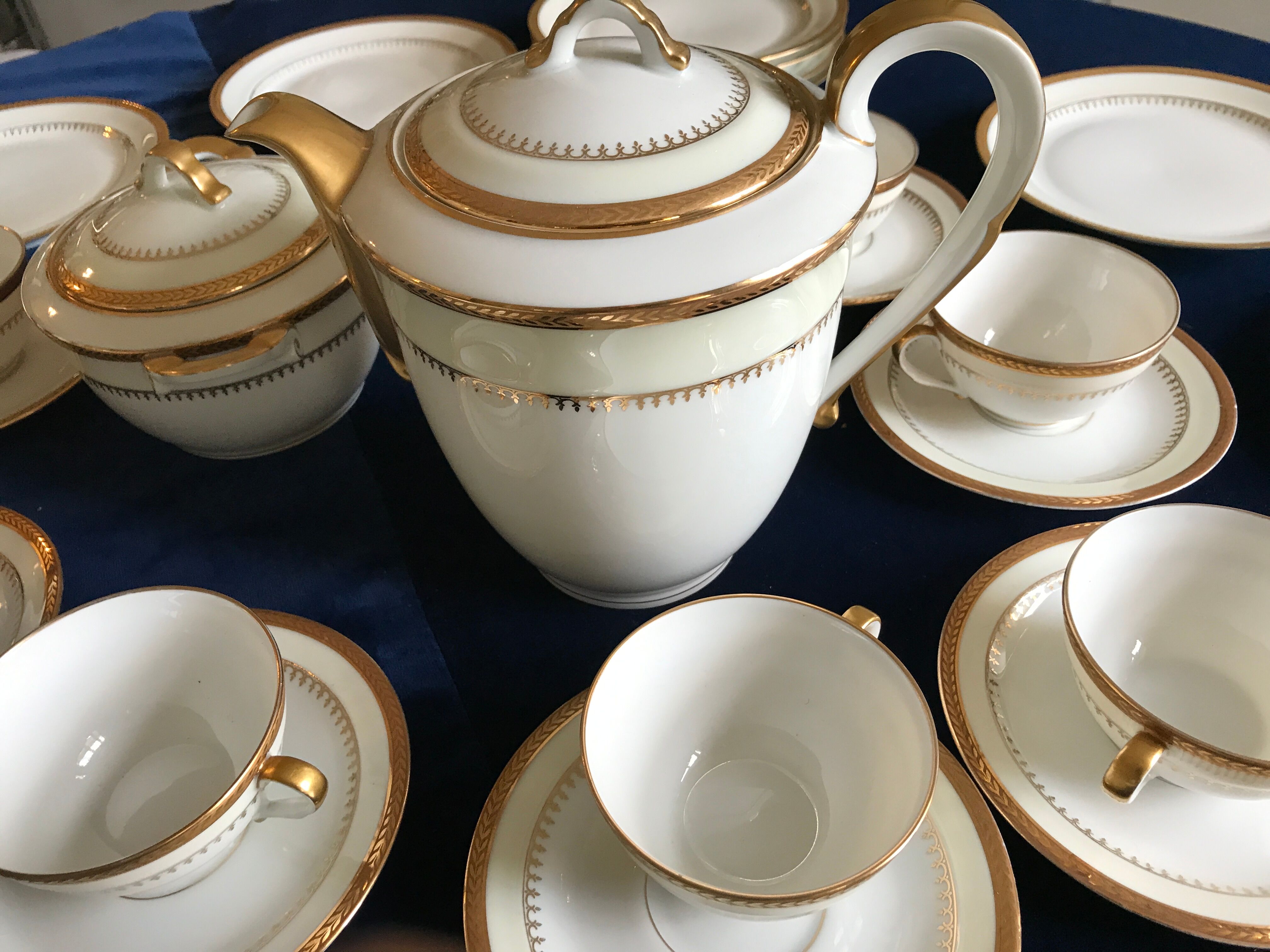 Limoges porcelain coffee service by Chastagner for 8 people