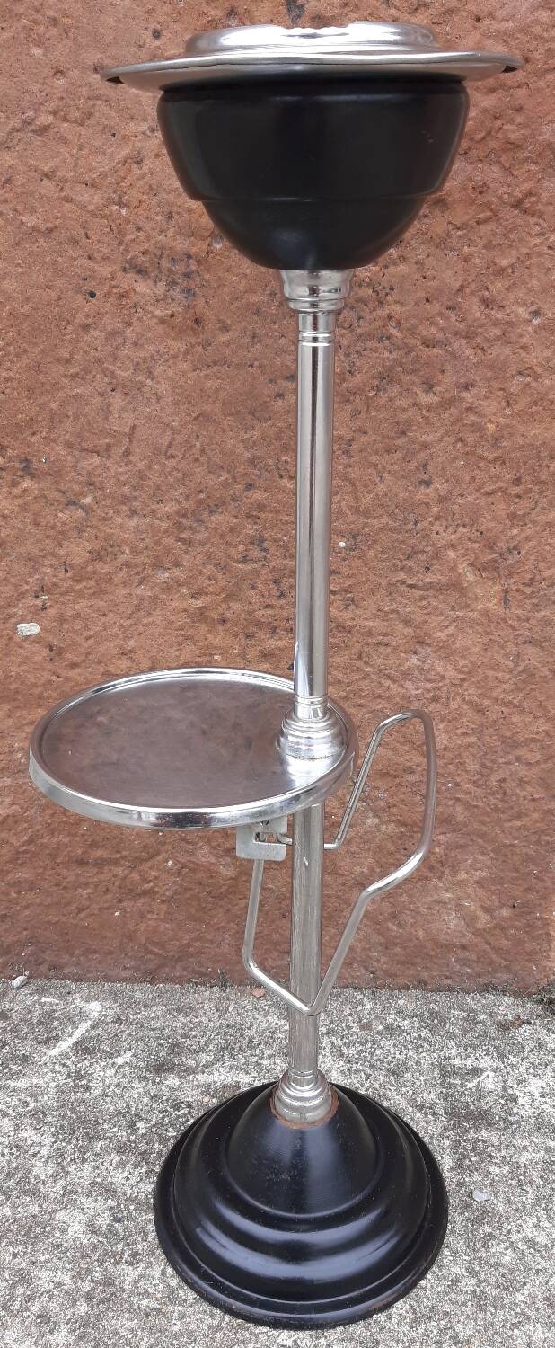 Standing magazine ashtray, 1960s/70s.