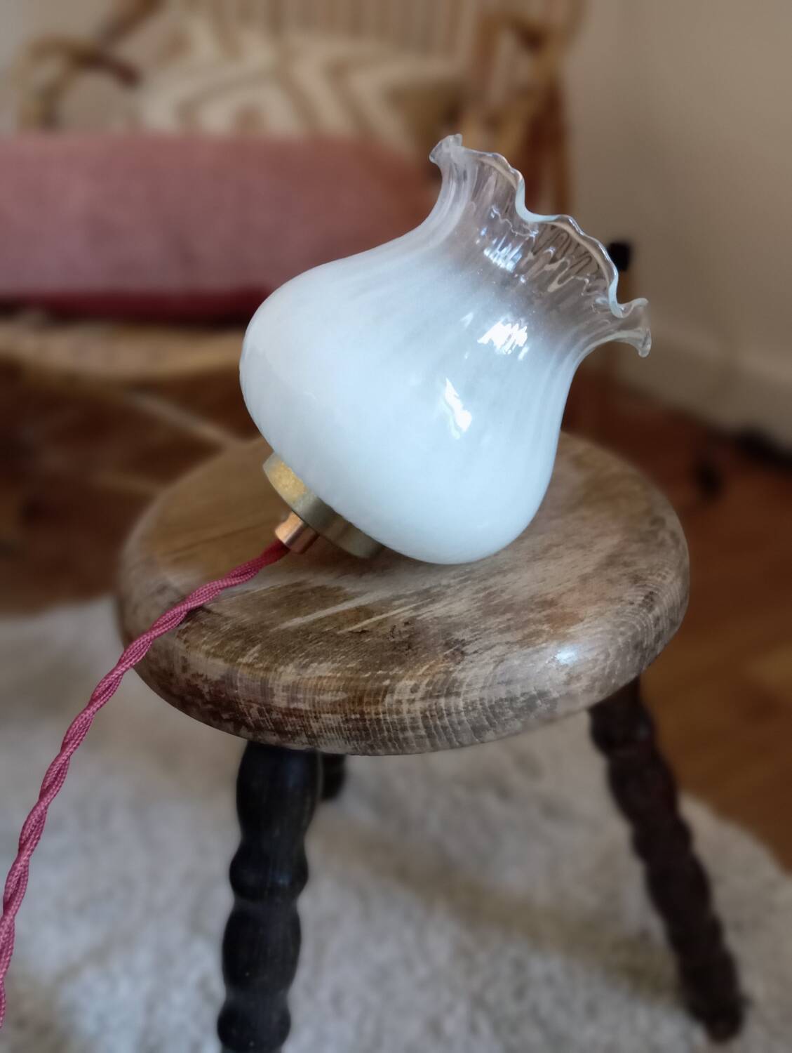 Opaline tulip mood lamp with white ruffles
