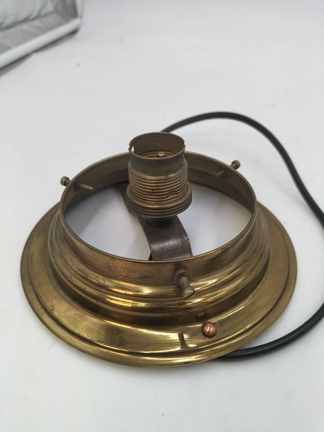 Opaline ceiling light