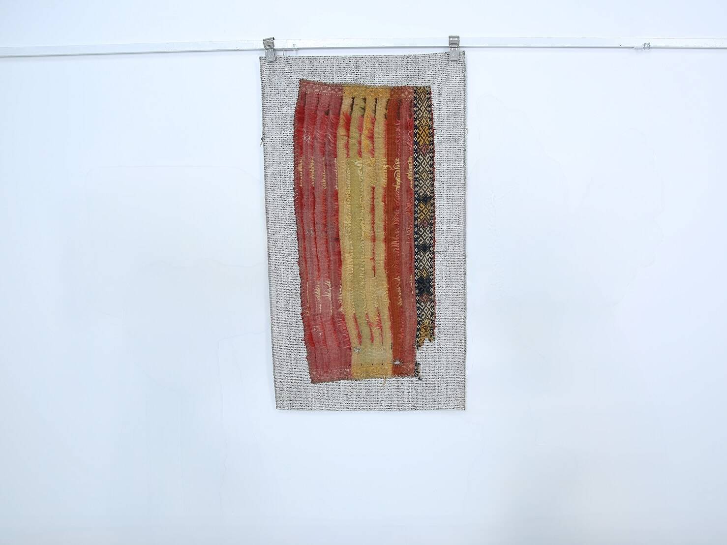 Modern Handmade Vintage Wall Rug, 75x134Cm