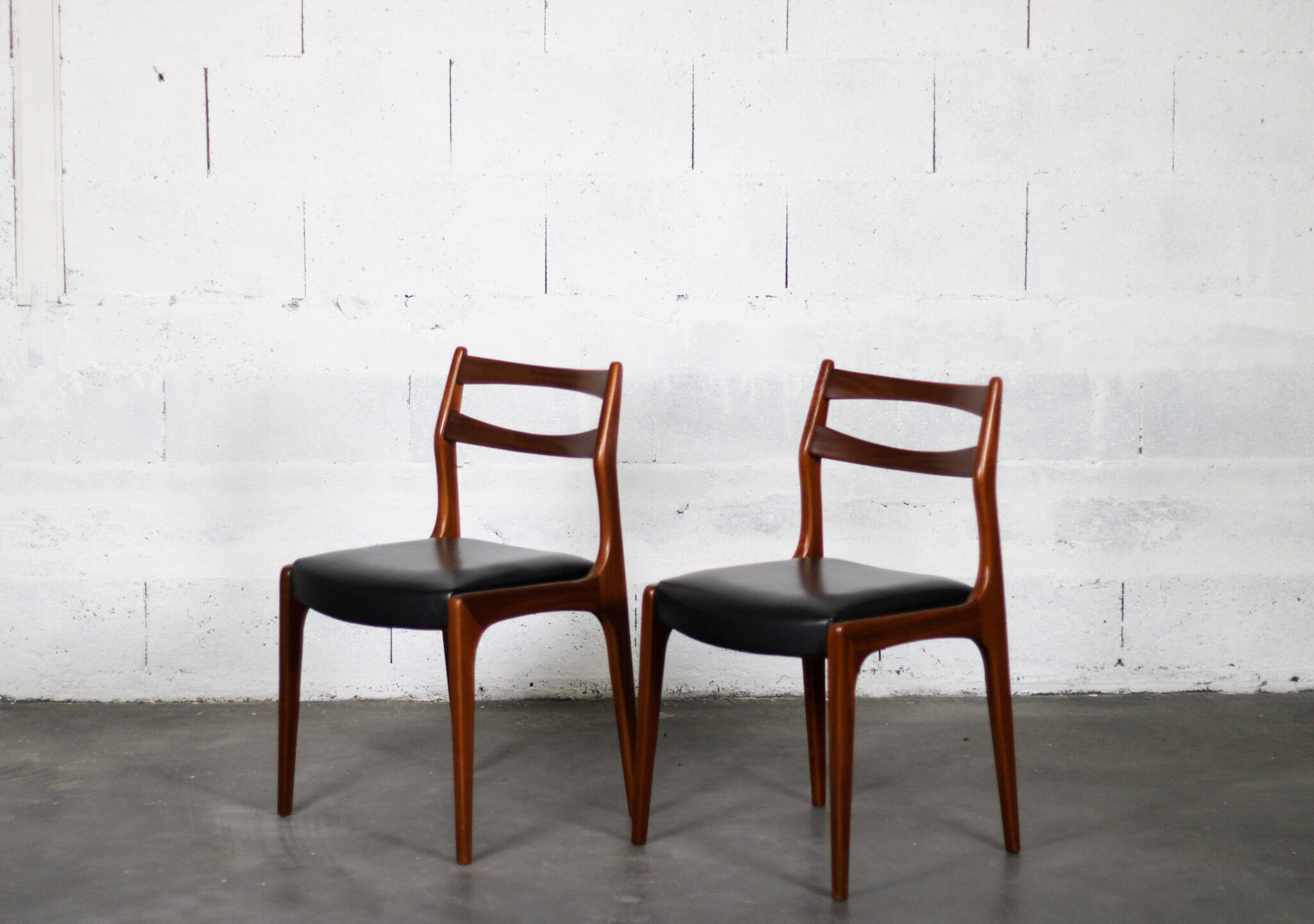 Pair of Scandinavian chairs, teak & imitation leather