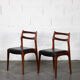 Paire de chaises scandinaves teck & simili cuir
