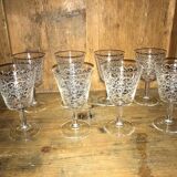 Lot verres anciens motif arabesque blanche