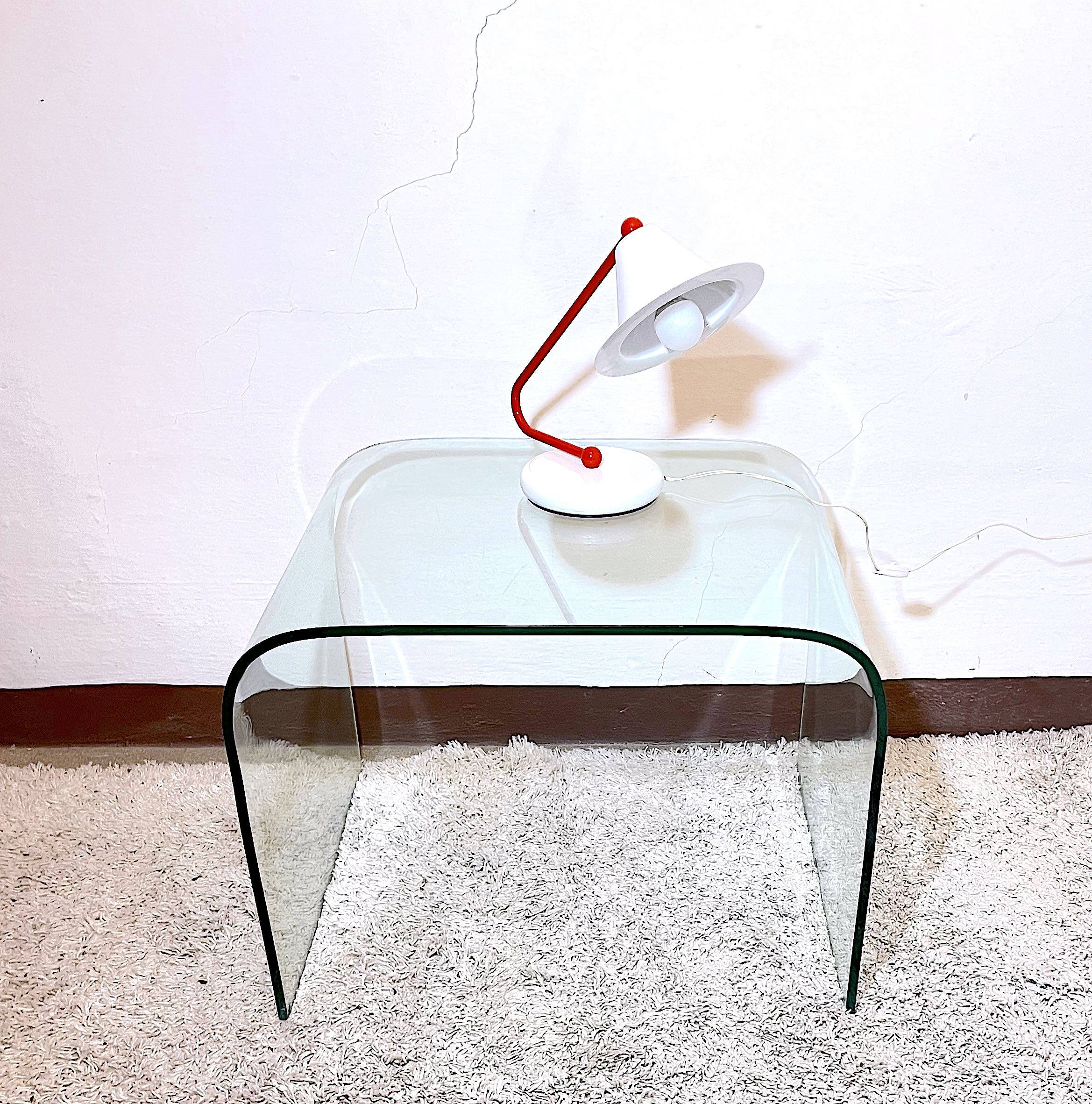 Memphis Milano lamp, red and white, 1980s Italy