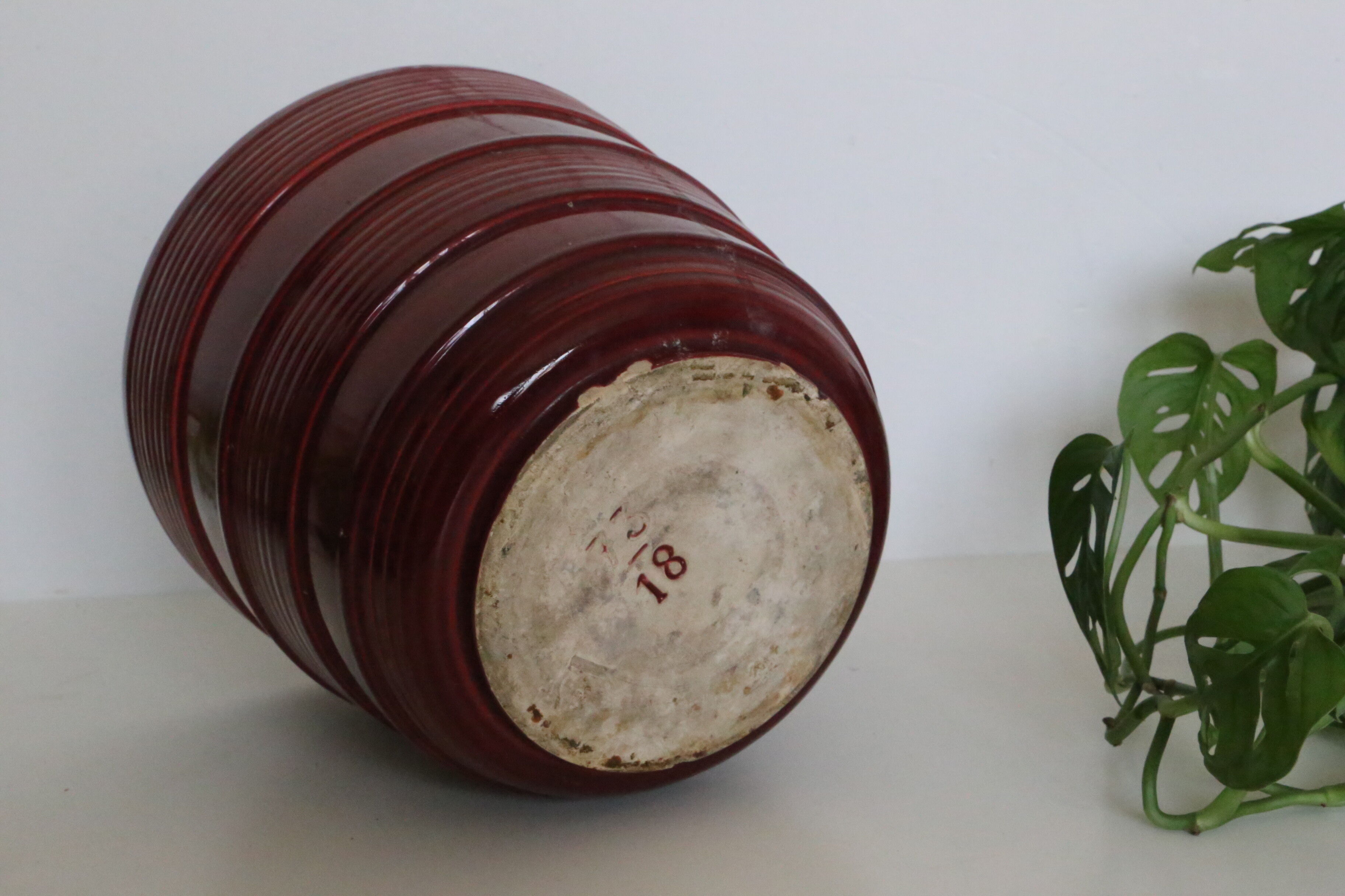 Ceramic pot, vintage