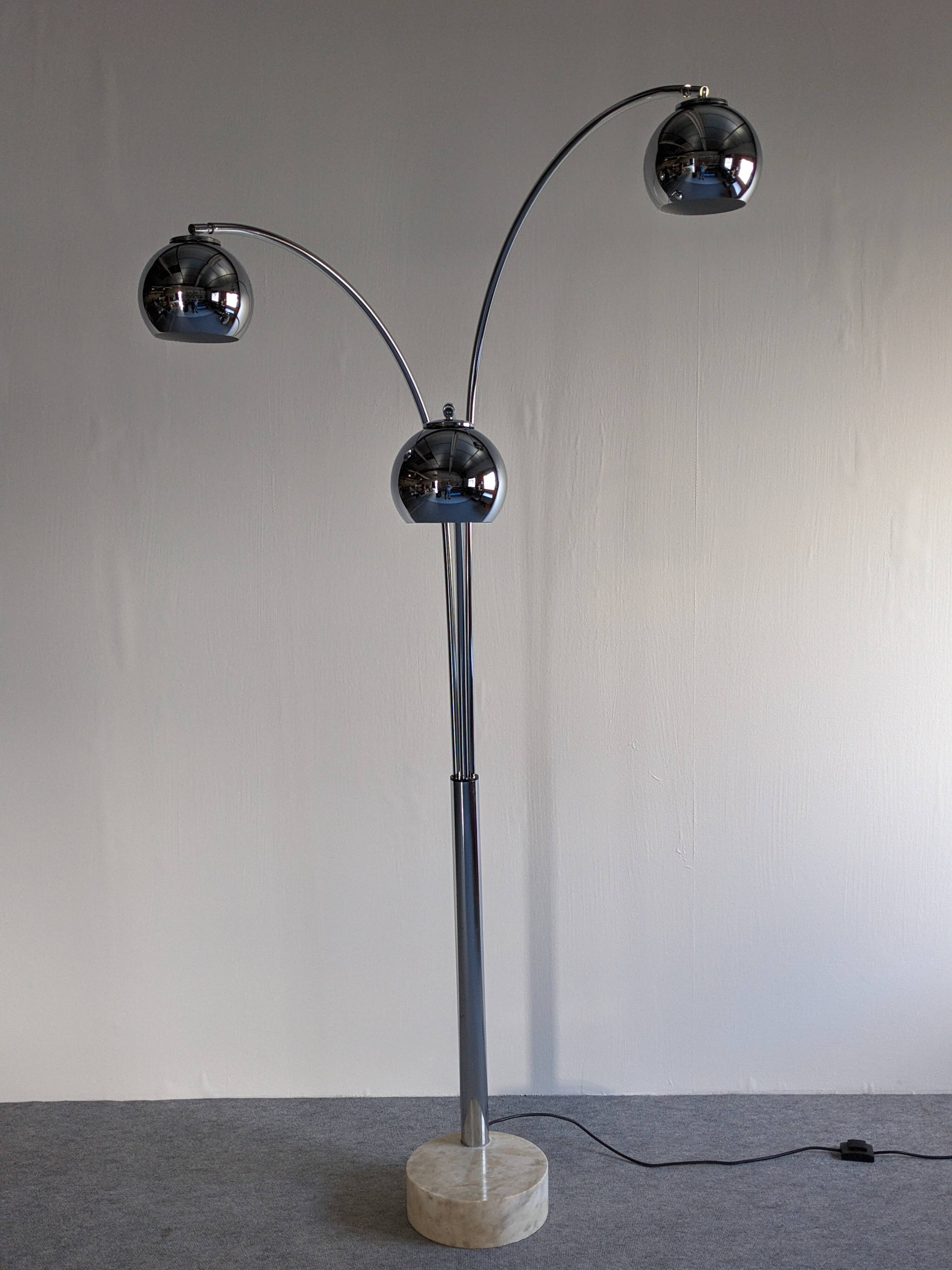 "Lily of the Valley" floor lamp by Goffredo Reggiani Space Age 60s/70s