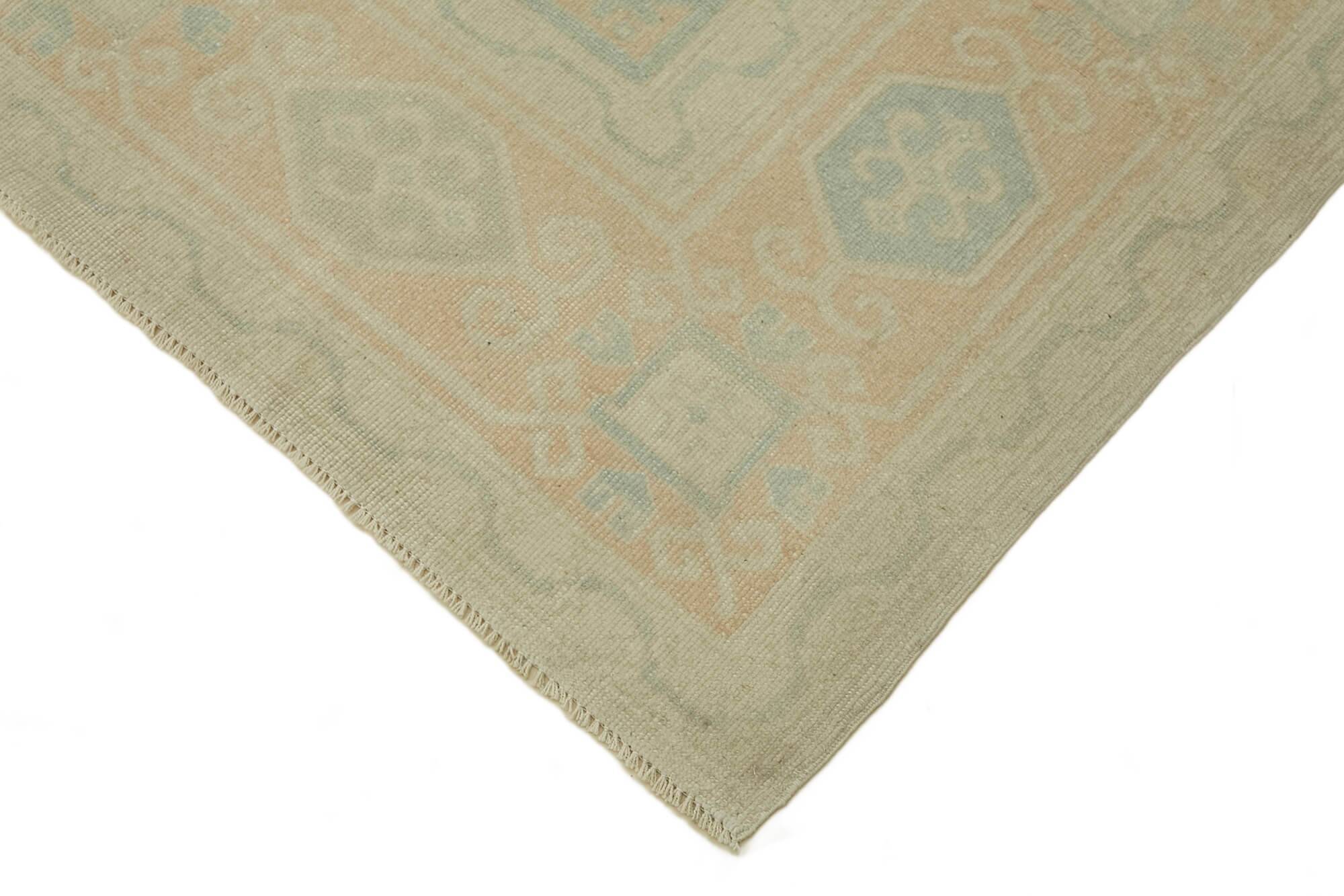 Turkish Vintage Anatolian Rug 195 cm x 266 cm