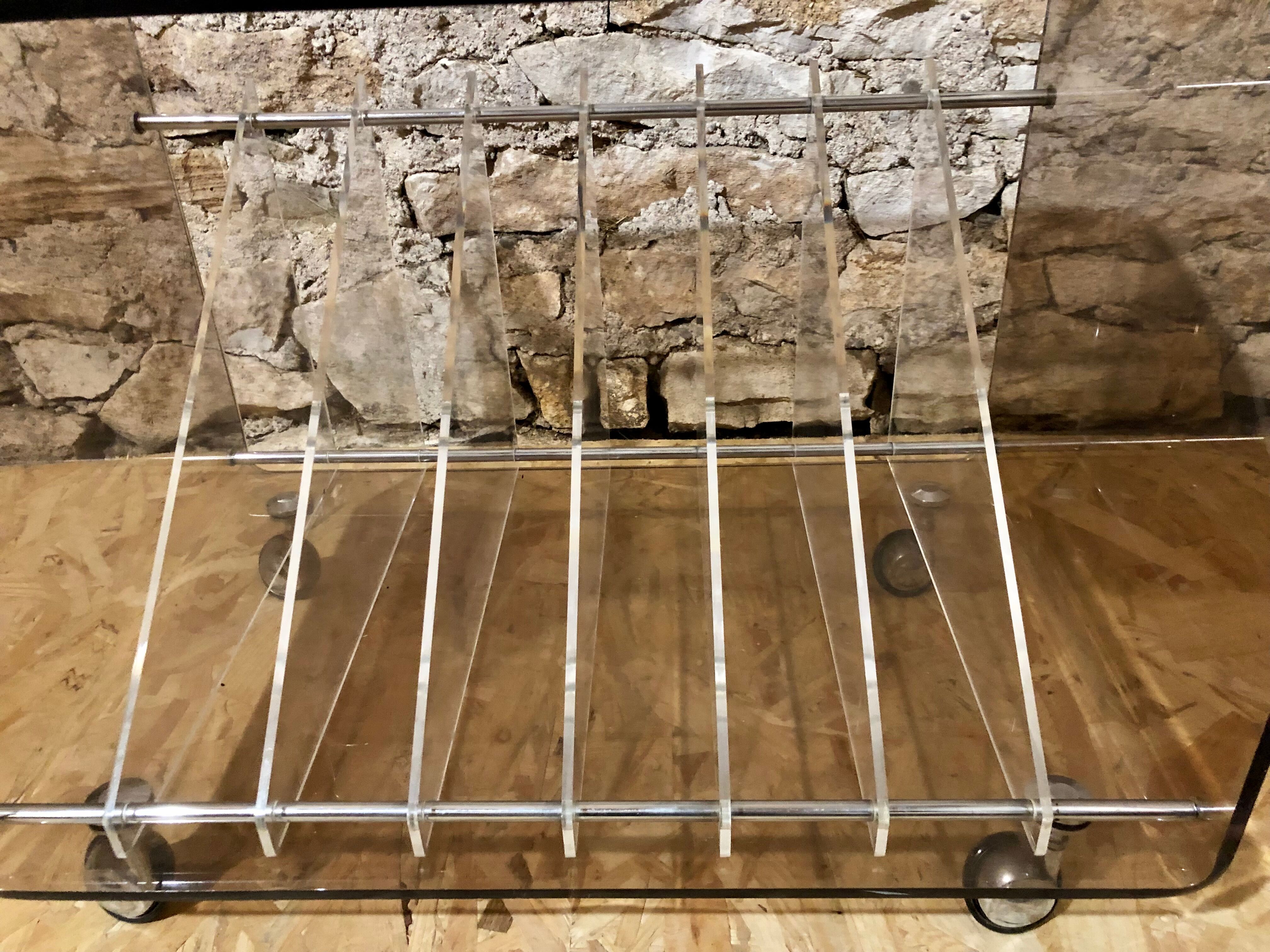 Plexiglas TV/hi-fi stand