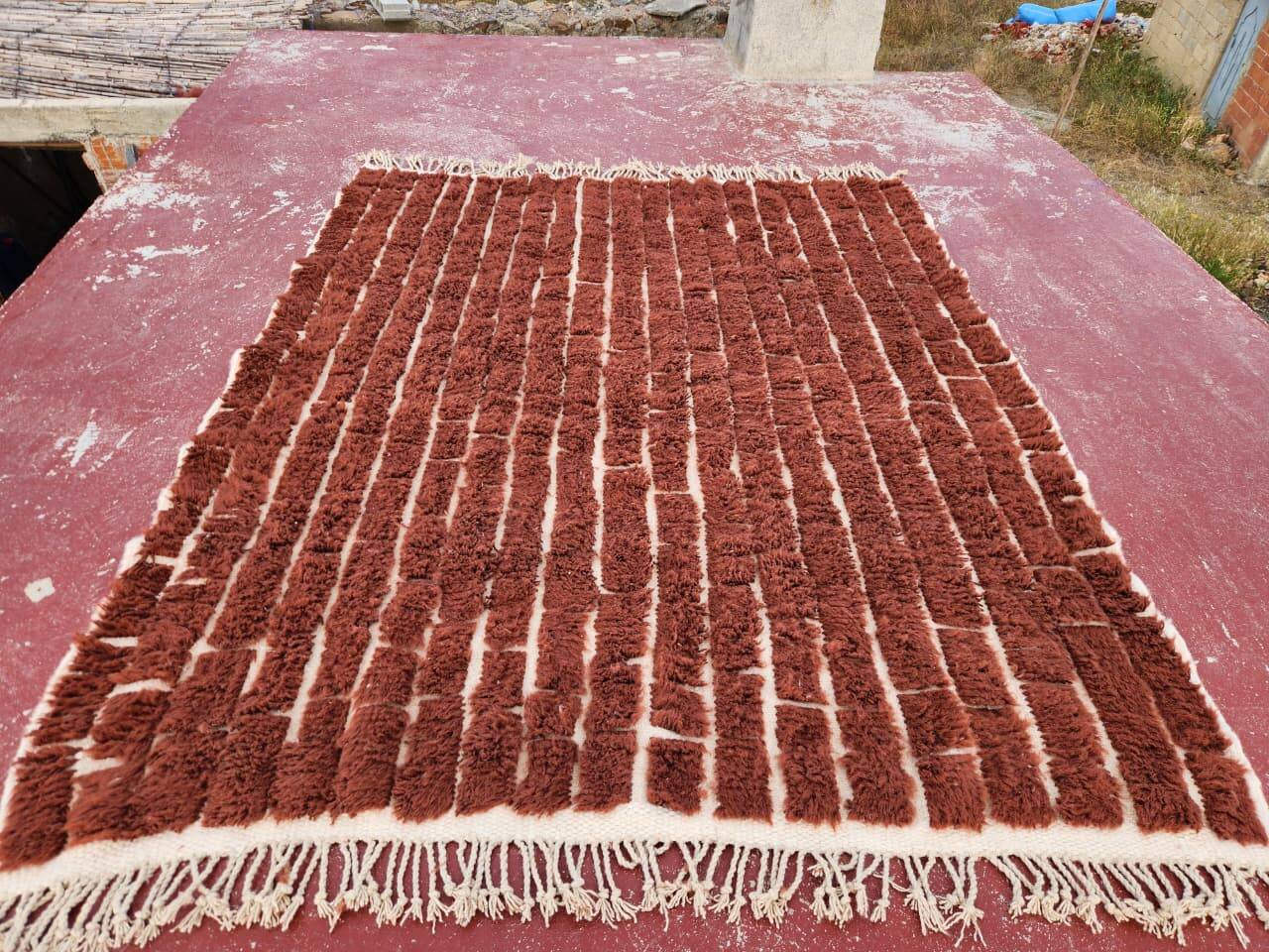 Authentic Beni Ouarain rug 250 x 200 cm – Natural wool chocolate brown