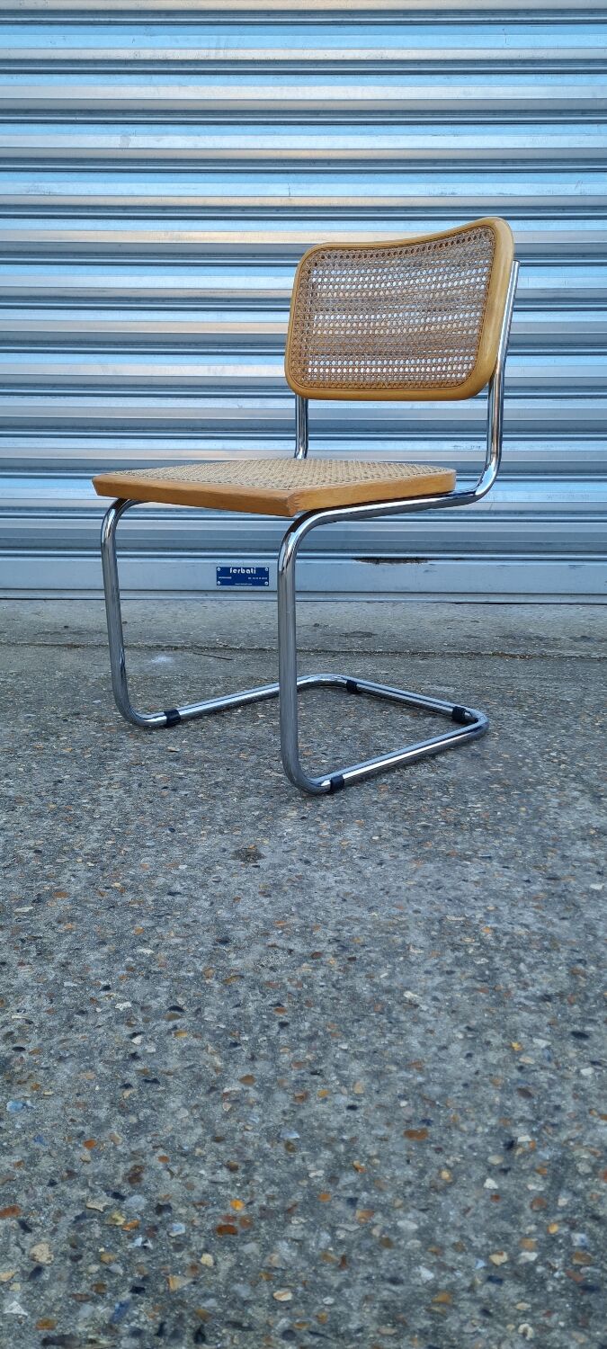 Chaise B32 par Marcel Breuer