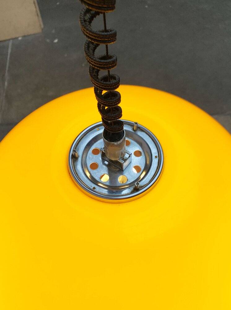 Cabras pendant lamp in Space Age style from the mid-century by Luigi Massoni for Guzzini, 1960s.