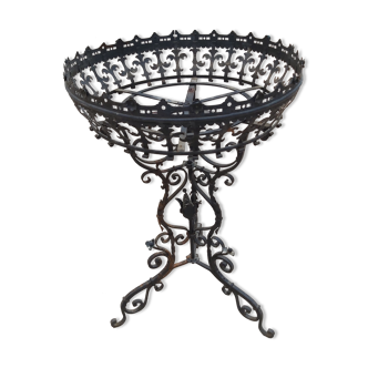 19th-century iron planter