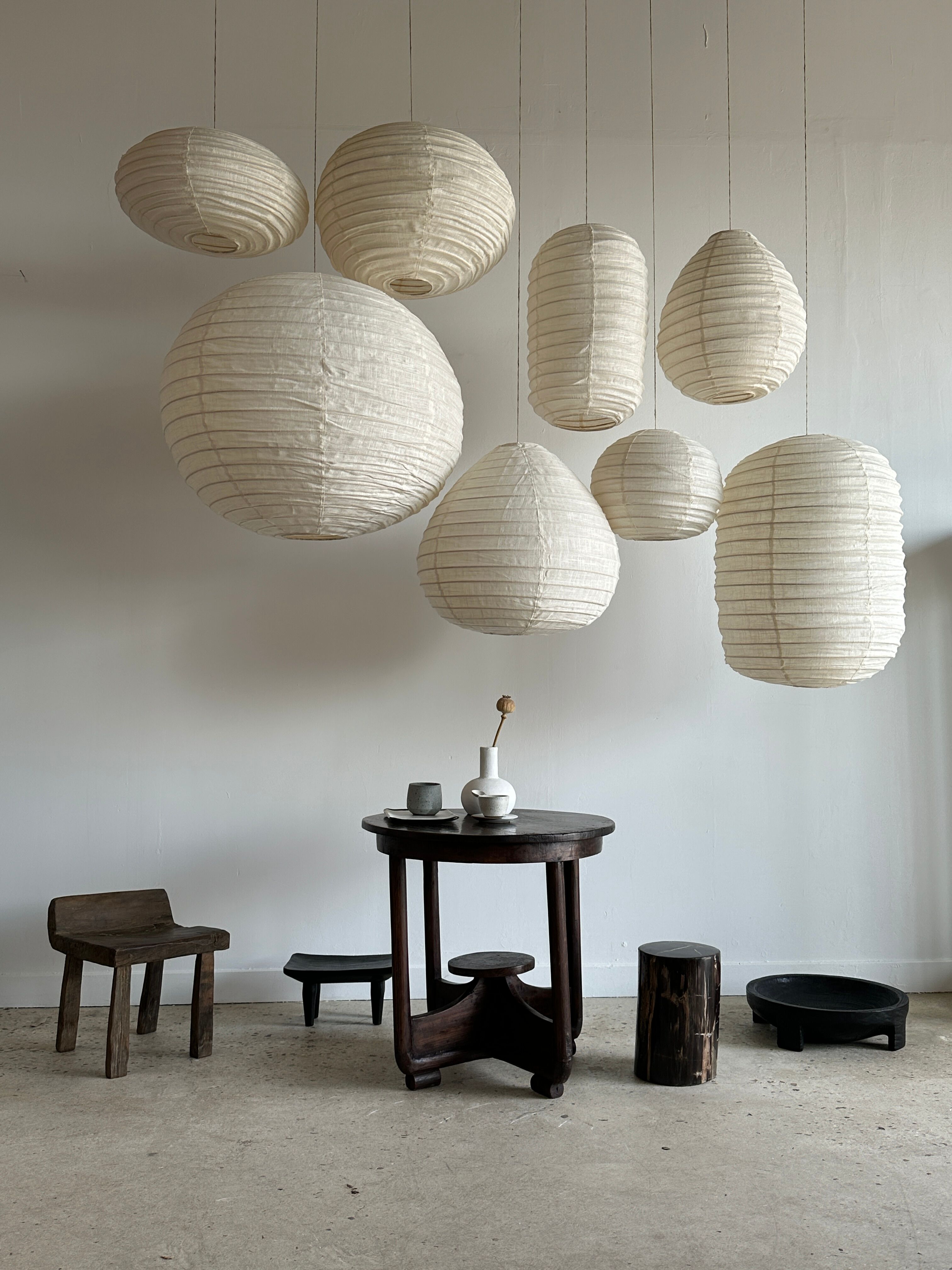 Suspension in rattan and natural japanese linen in the shape of a drop