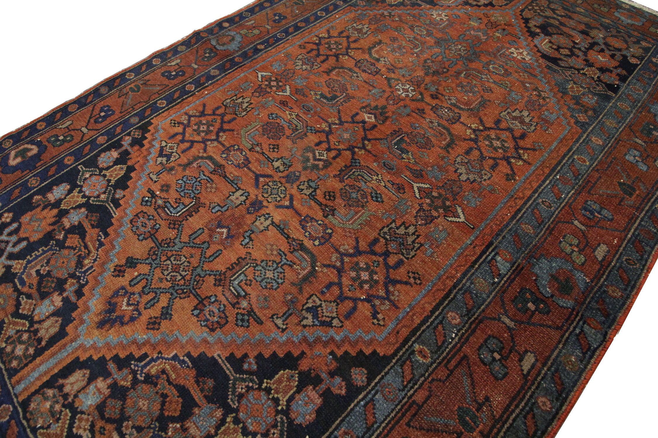 Handmade Wool Antique Persian Heriz Rug- 112x183cm