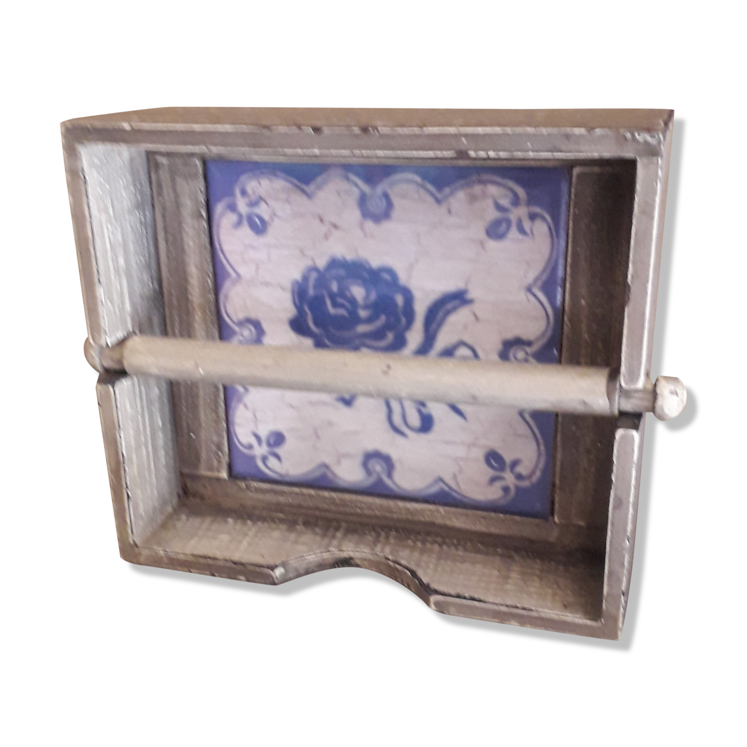 Grey patinated wooden top, ceramic bottom, for napkins/paper napkins