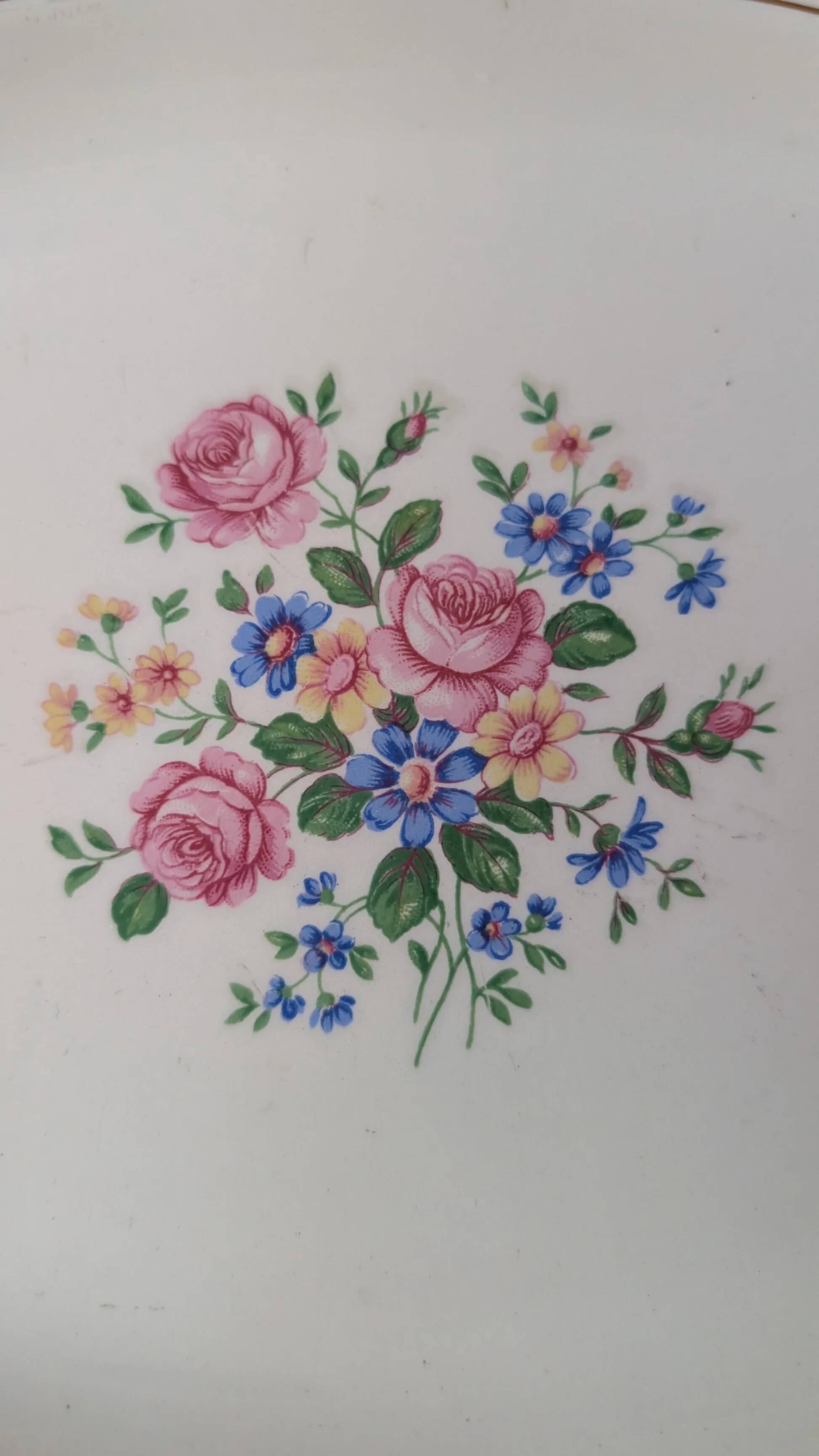 Oval earthenware dish – Moulin des Loups, France