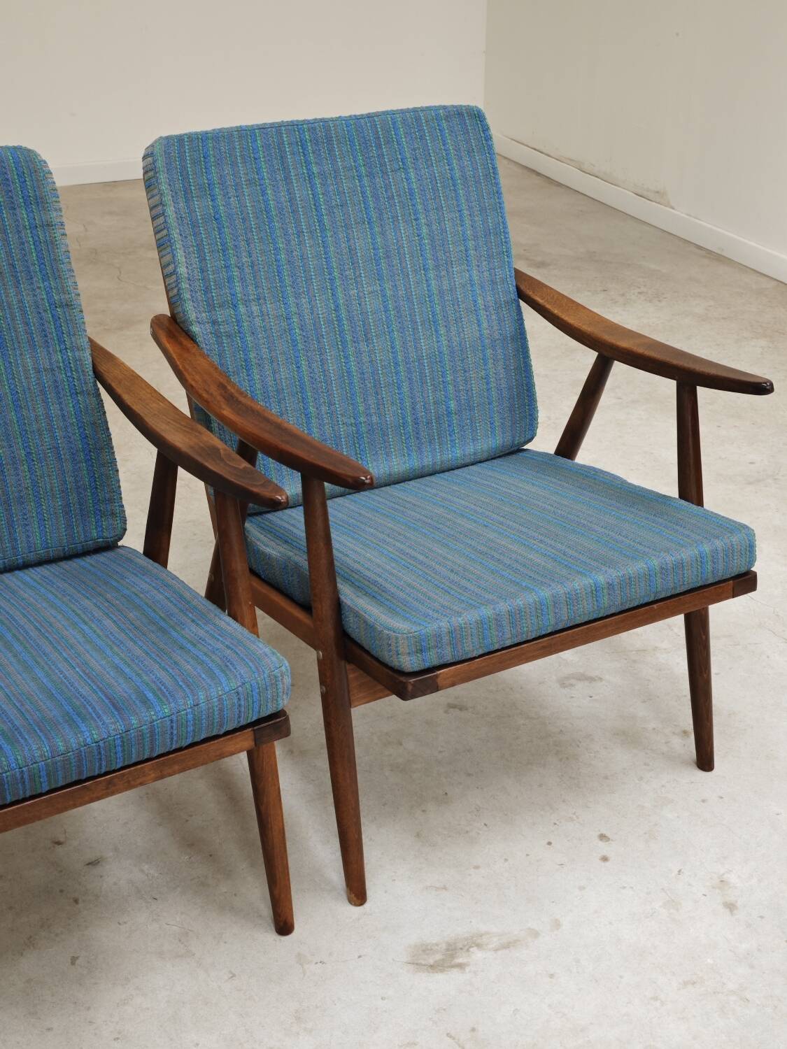 Pair of blue boomerang armchairs by Antonin Suman for Ton (Thonet) 1960