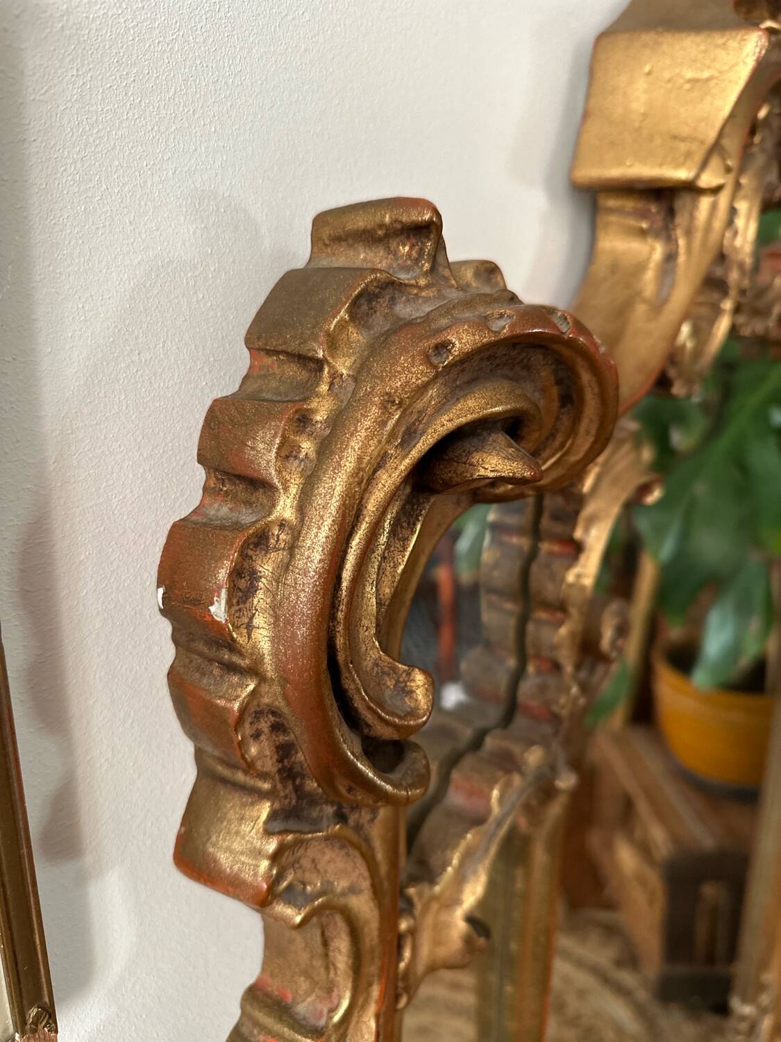 Antique mirror with carved gilded wood glazing beads 164x127