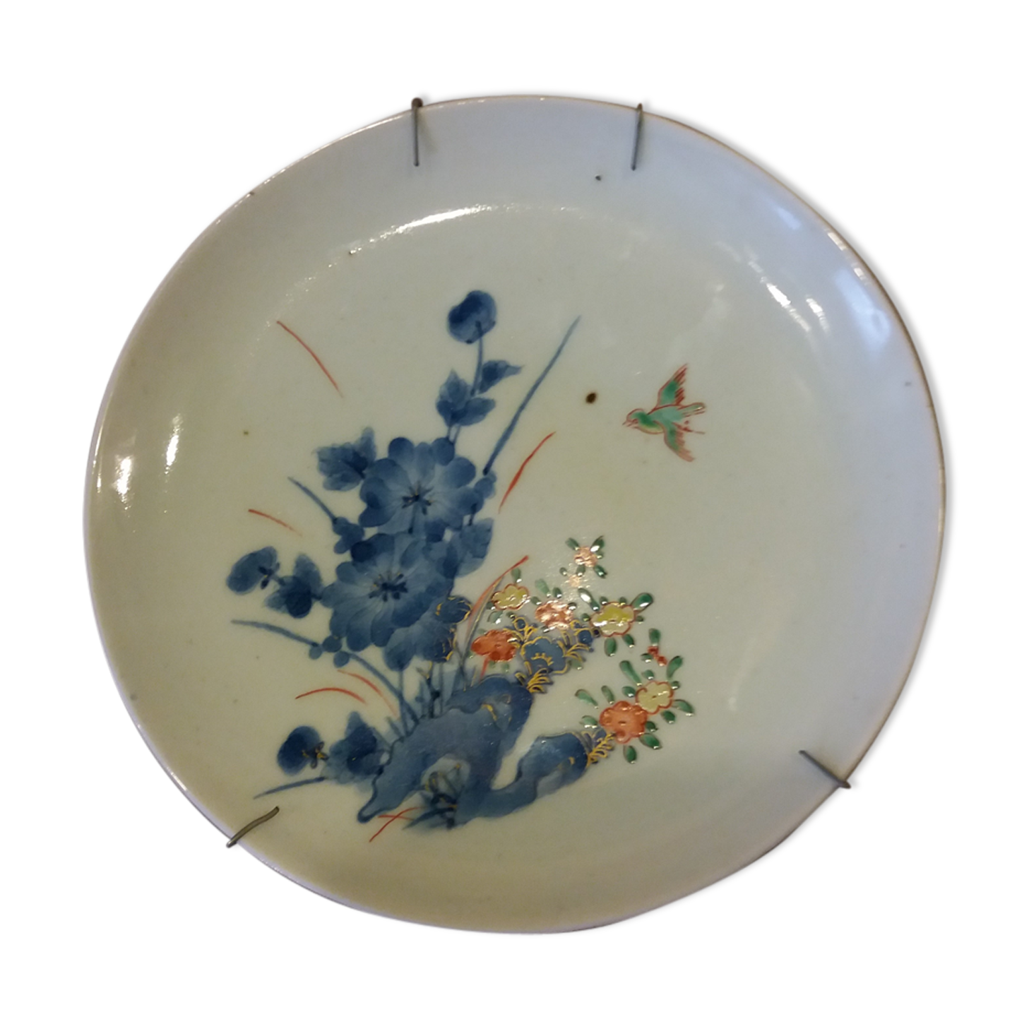 Asian plate with floral decoration