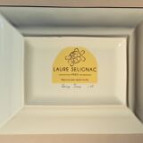 Fine porcelain catchall gilded with gold. Laure Selignac, Paris.