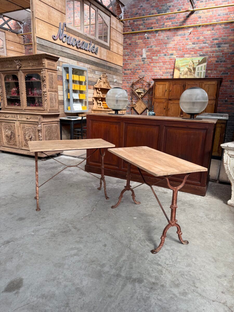 Paire de tables de bistrot début XXème