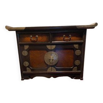 Korean chest