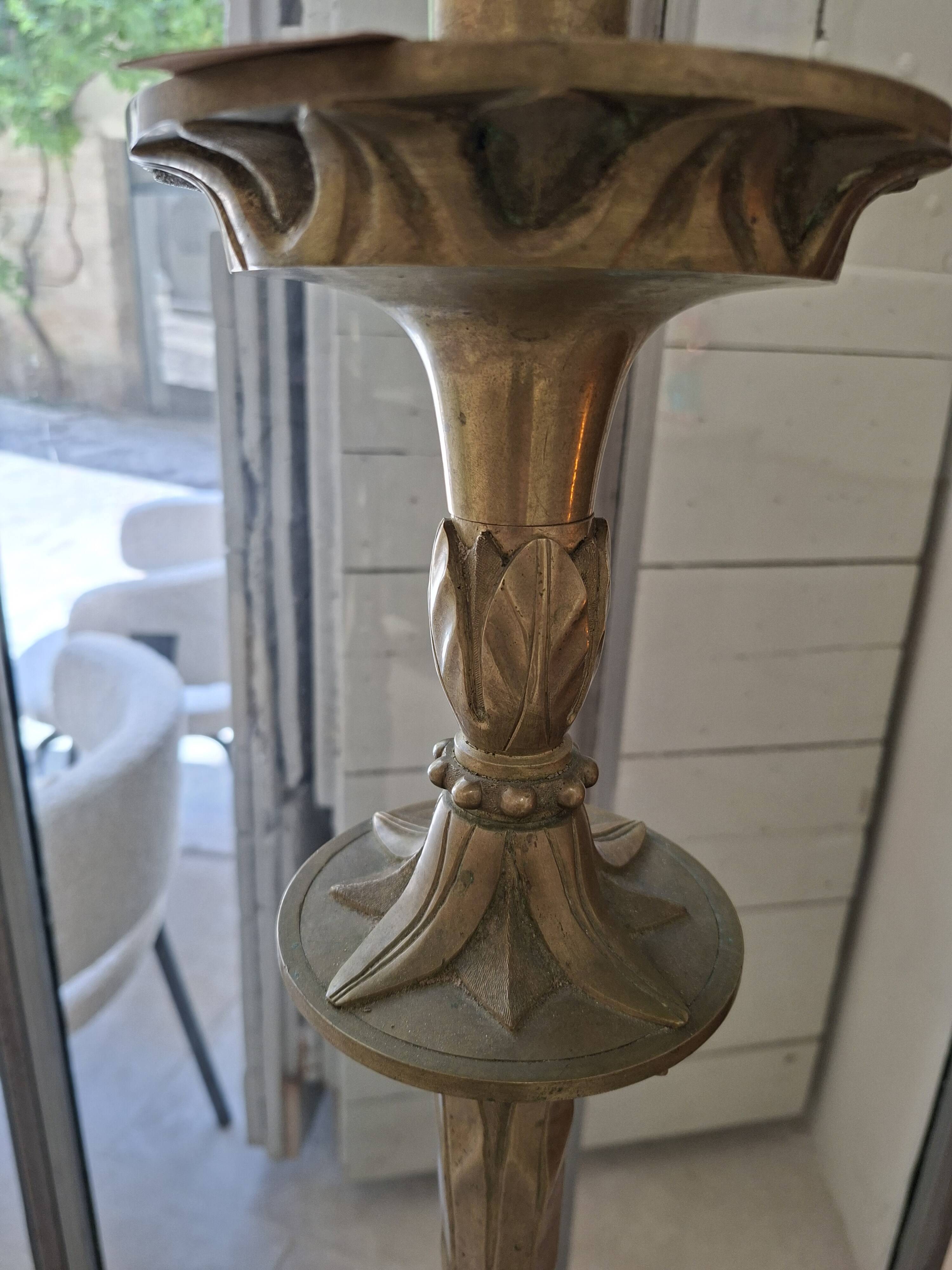 Candle holder