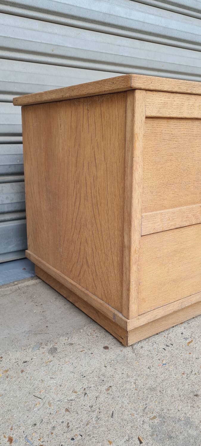 Raw oak chest