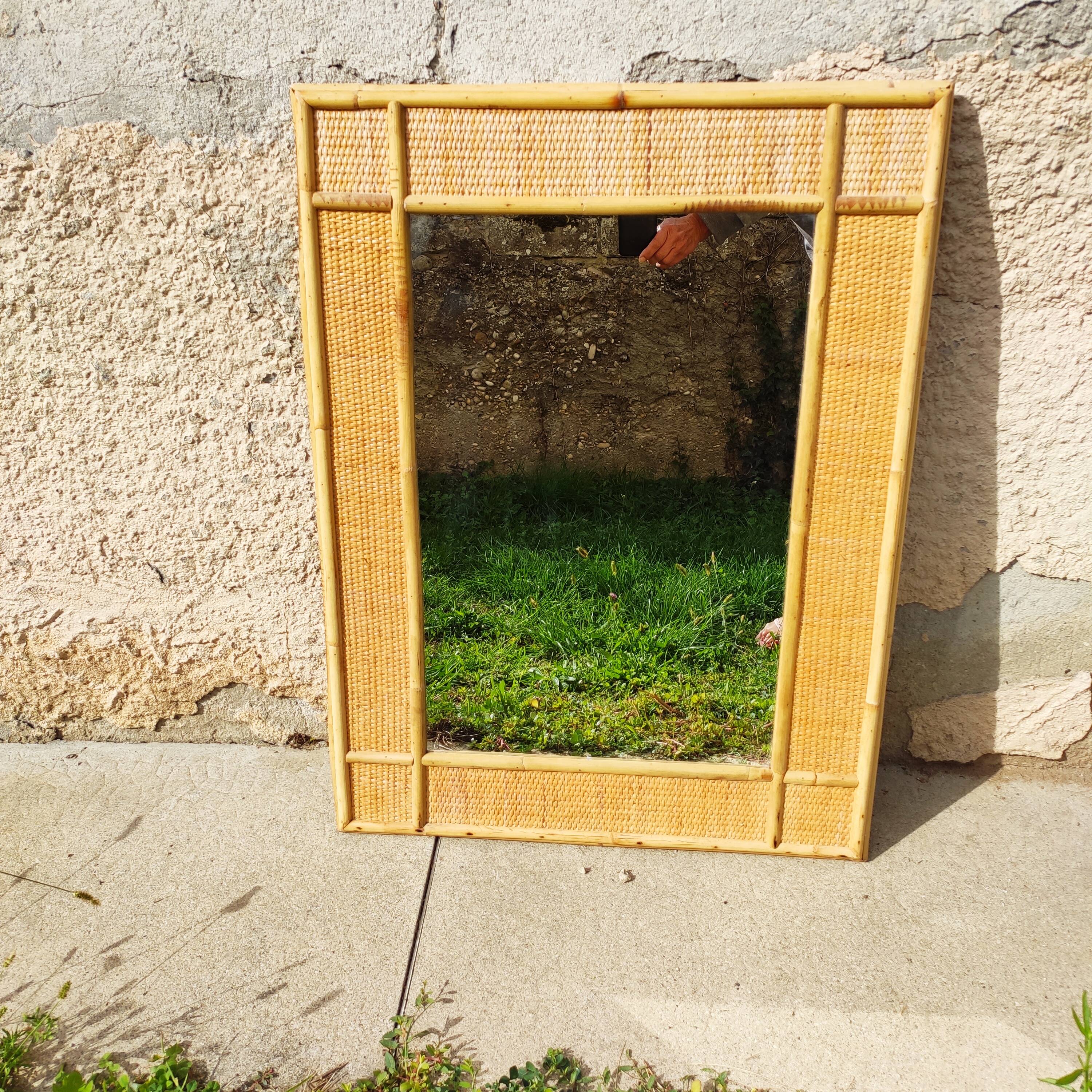 Vintage rectangular mirror in rattan, 1970.
