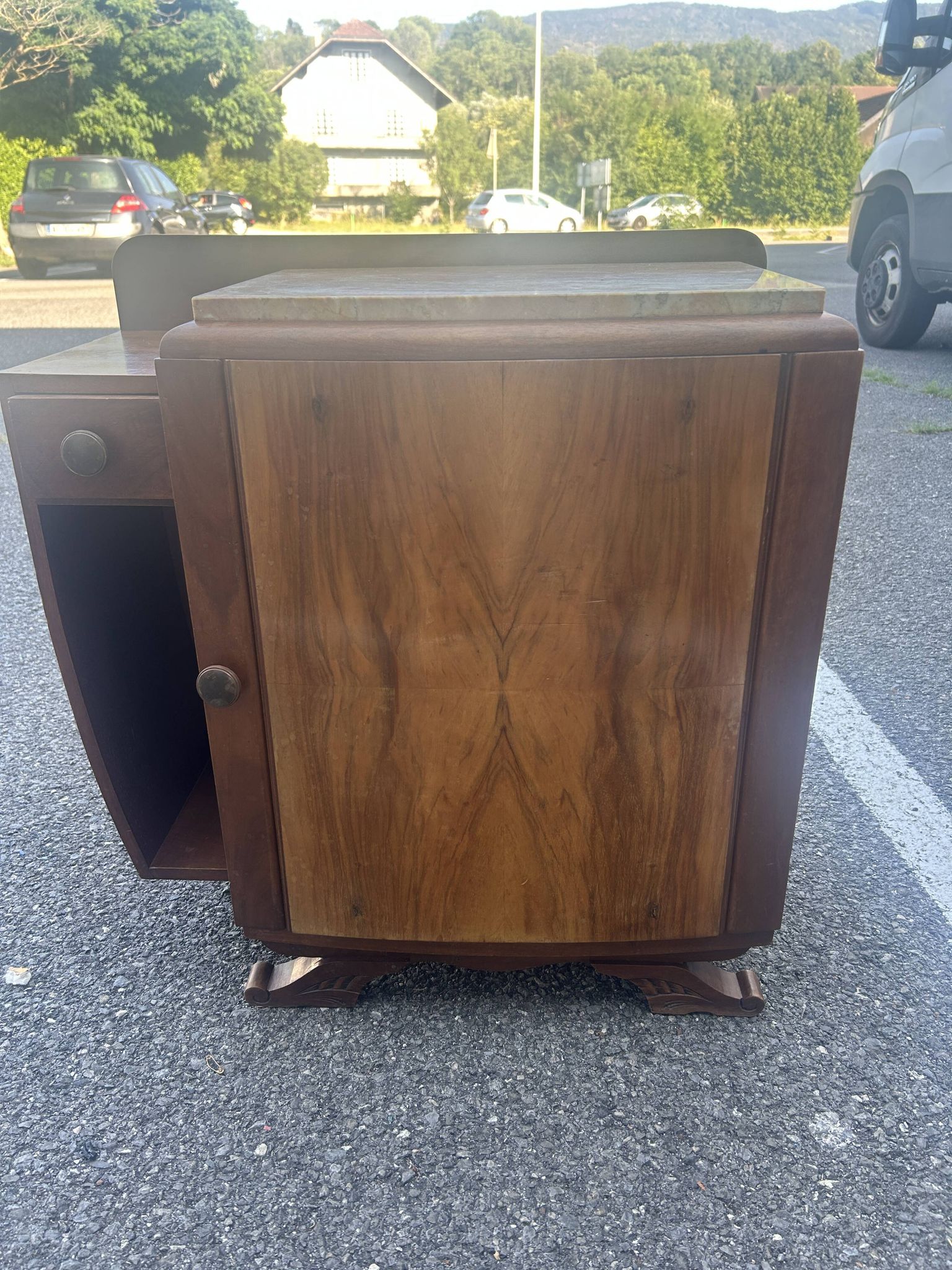 Art Deco bedside table in flamed walnut, marble top – 1930s