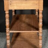 Serving table