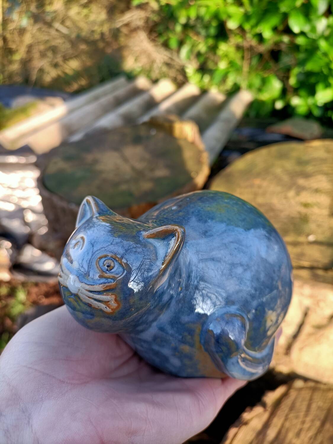 Ceramic cat