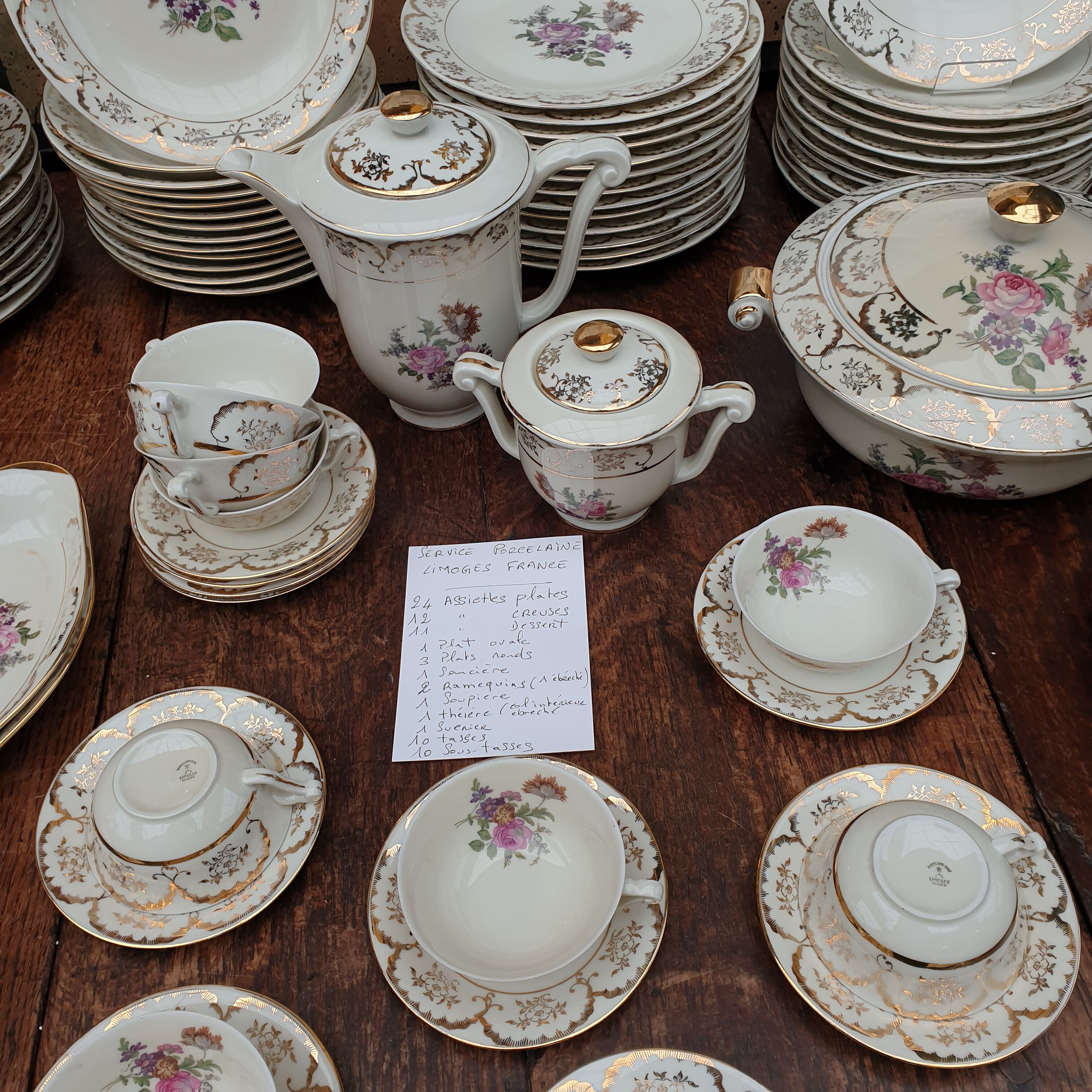 Service porcelaine limoges france assiettes plats