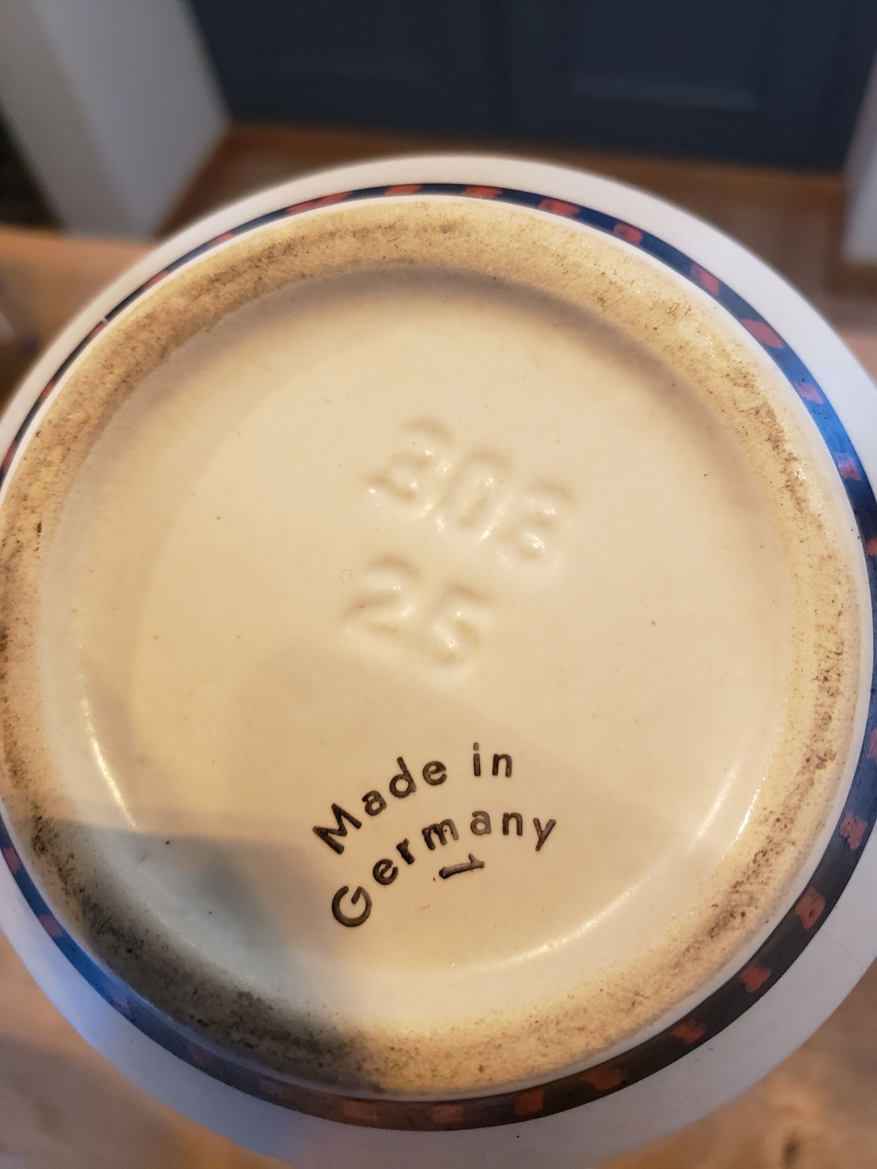 Vintage Dumler and Breiden vase with leaf pattern