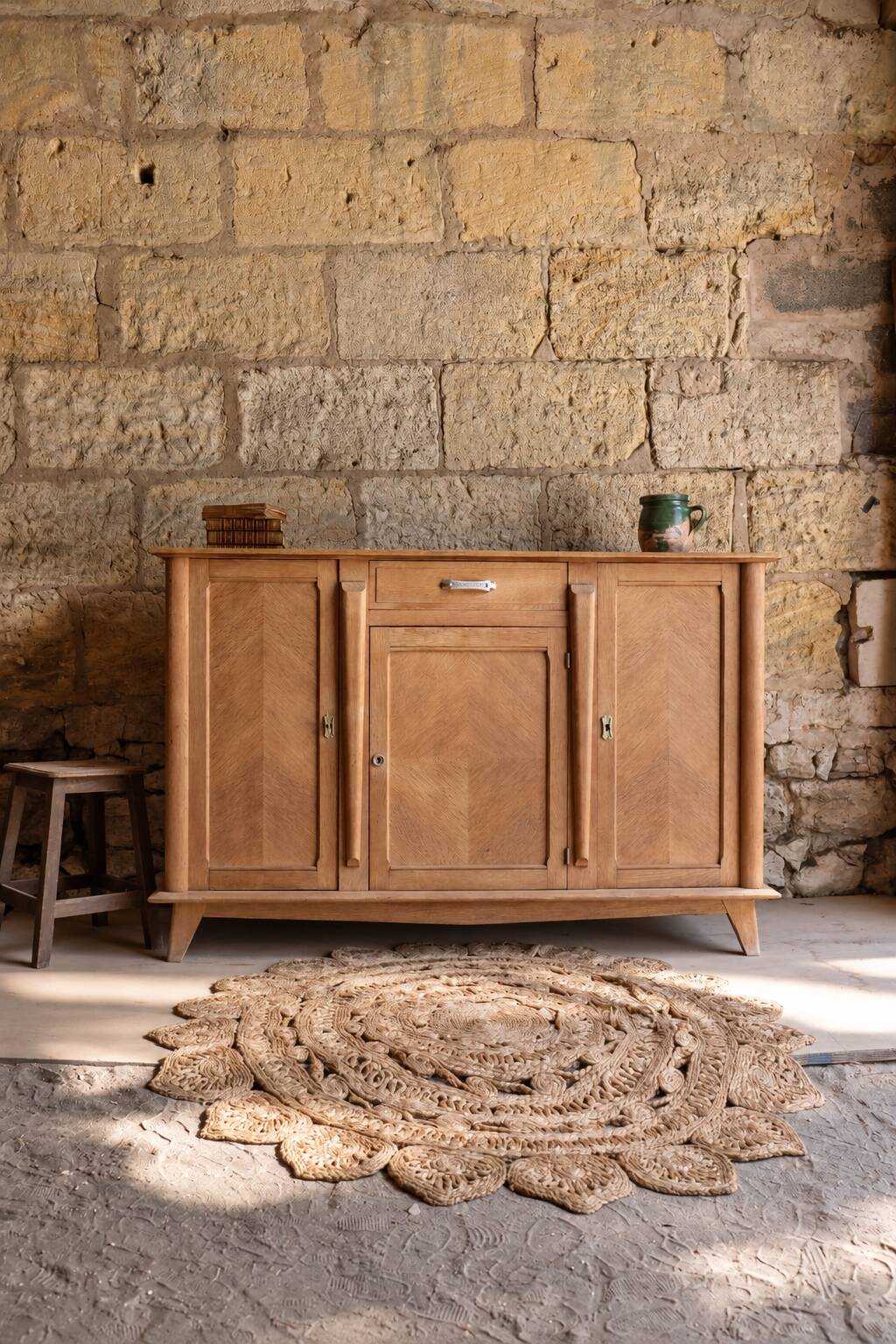 Large Art Deco oak buffet – Chevron veneer