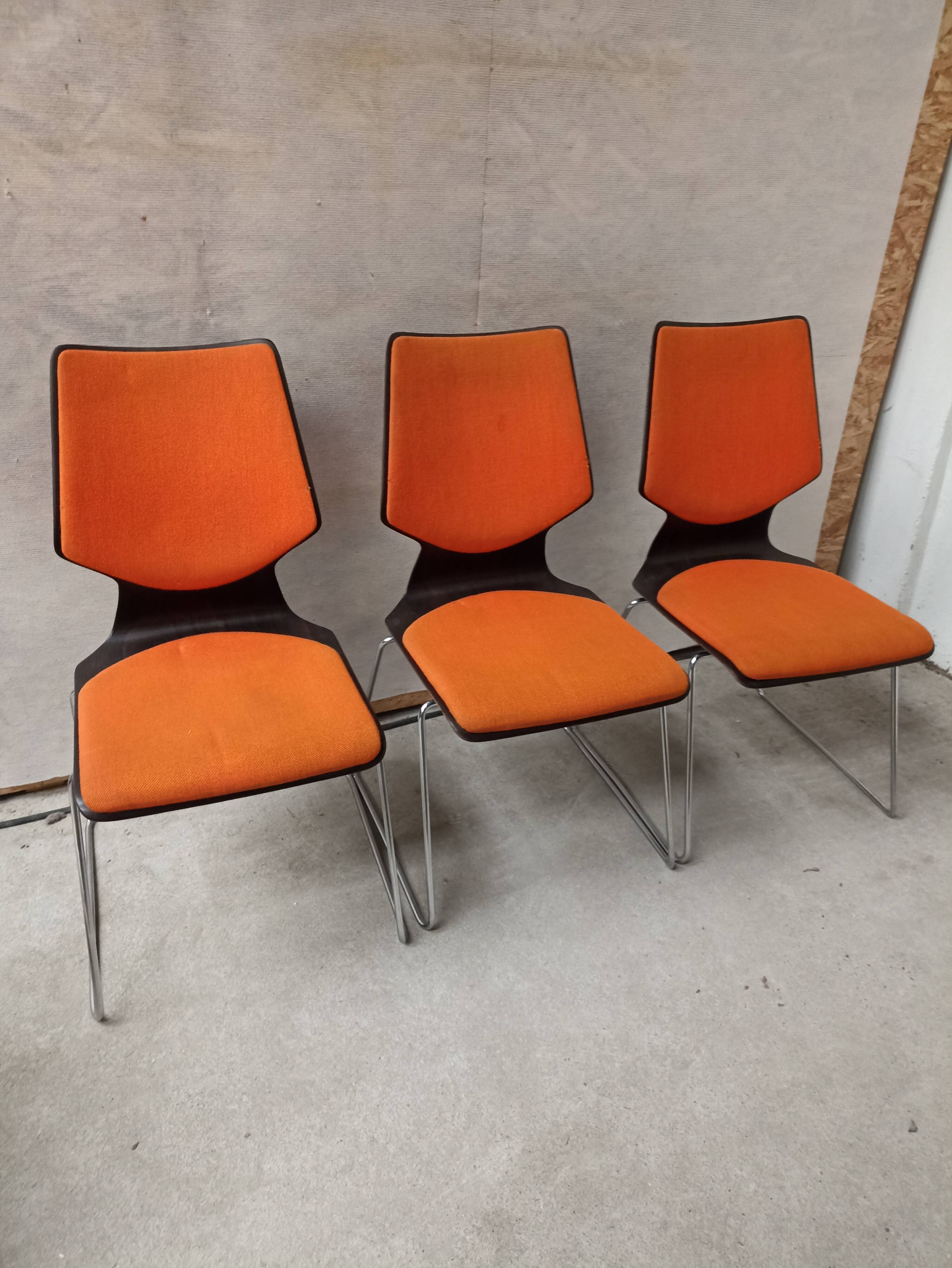 Set 6 vintage Pagwood chairs
