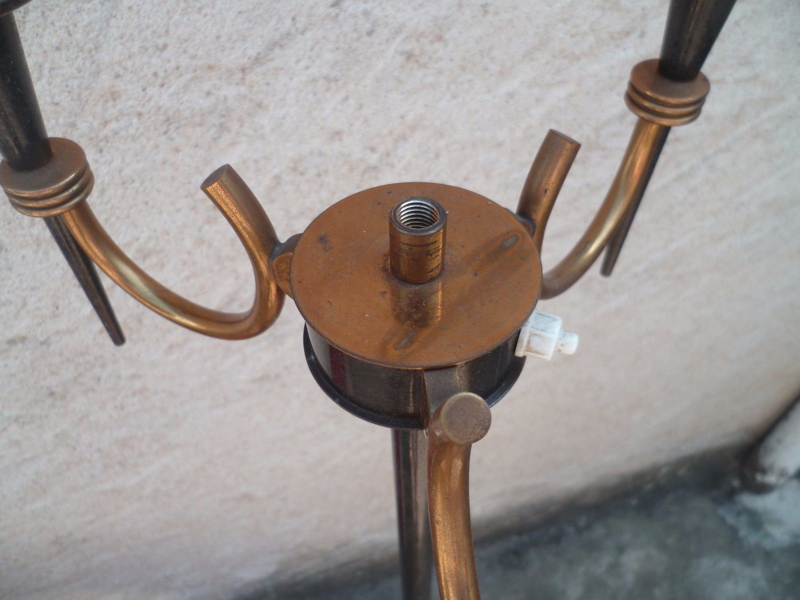 Tripod fixture designate 50s modernism