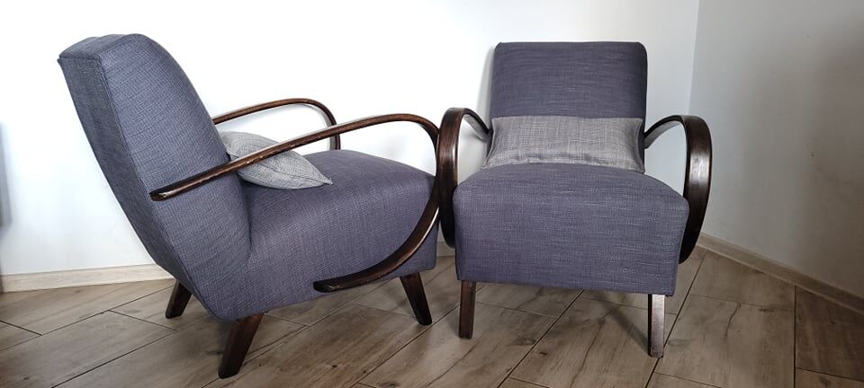 A pair of armchairs, design by J. Halabala, Czechoslovakia, 1930s.