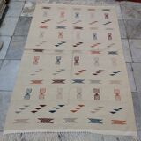 Tapis blanc à motifs berbères multicolores fait main