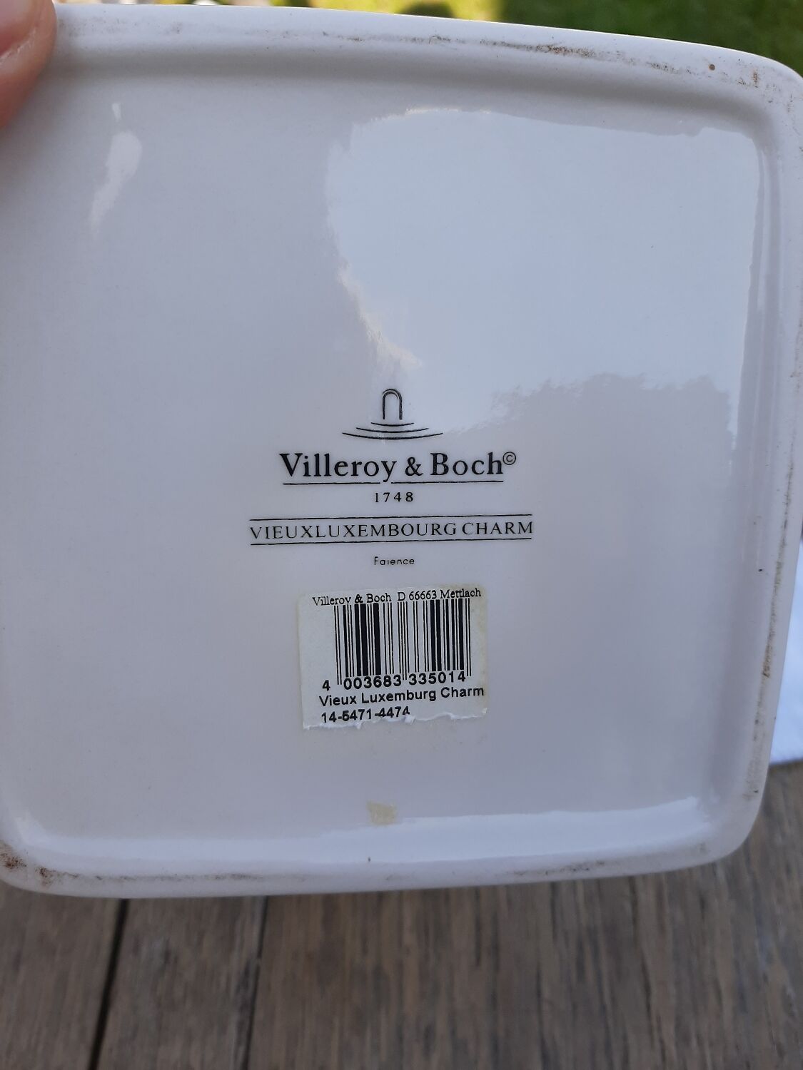 Luxembourg Villeroy and Boch pot
