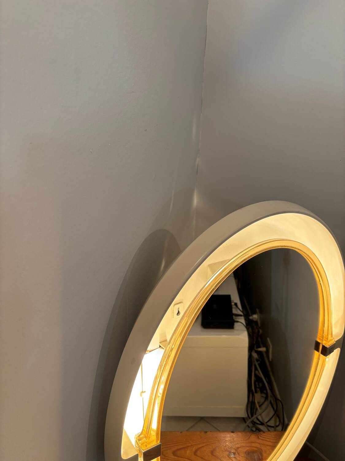 Large oval mirror, Space Age design, vintage from the 1970s.
