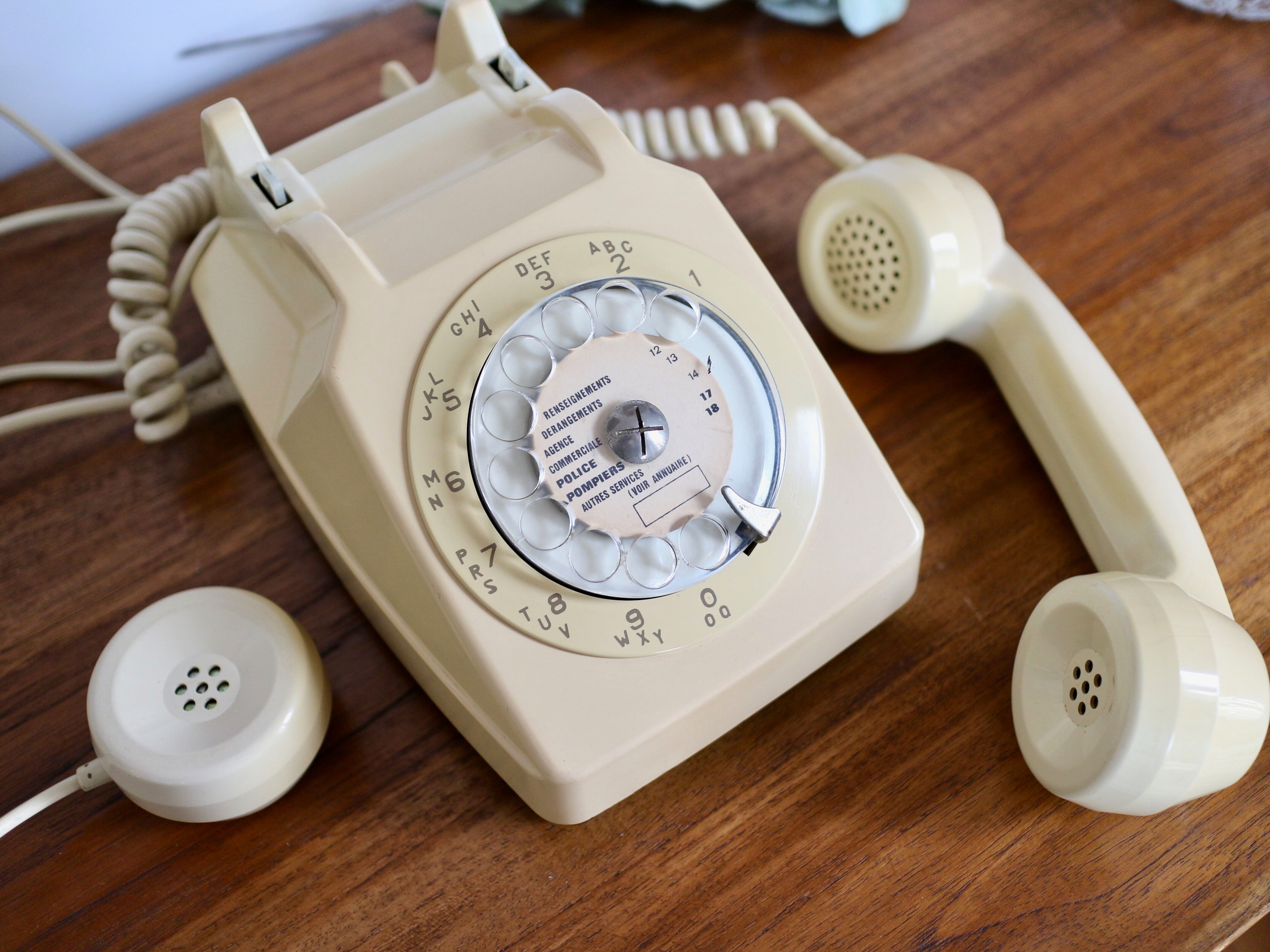 Socotel S63 beige dial phone