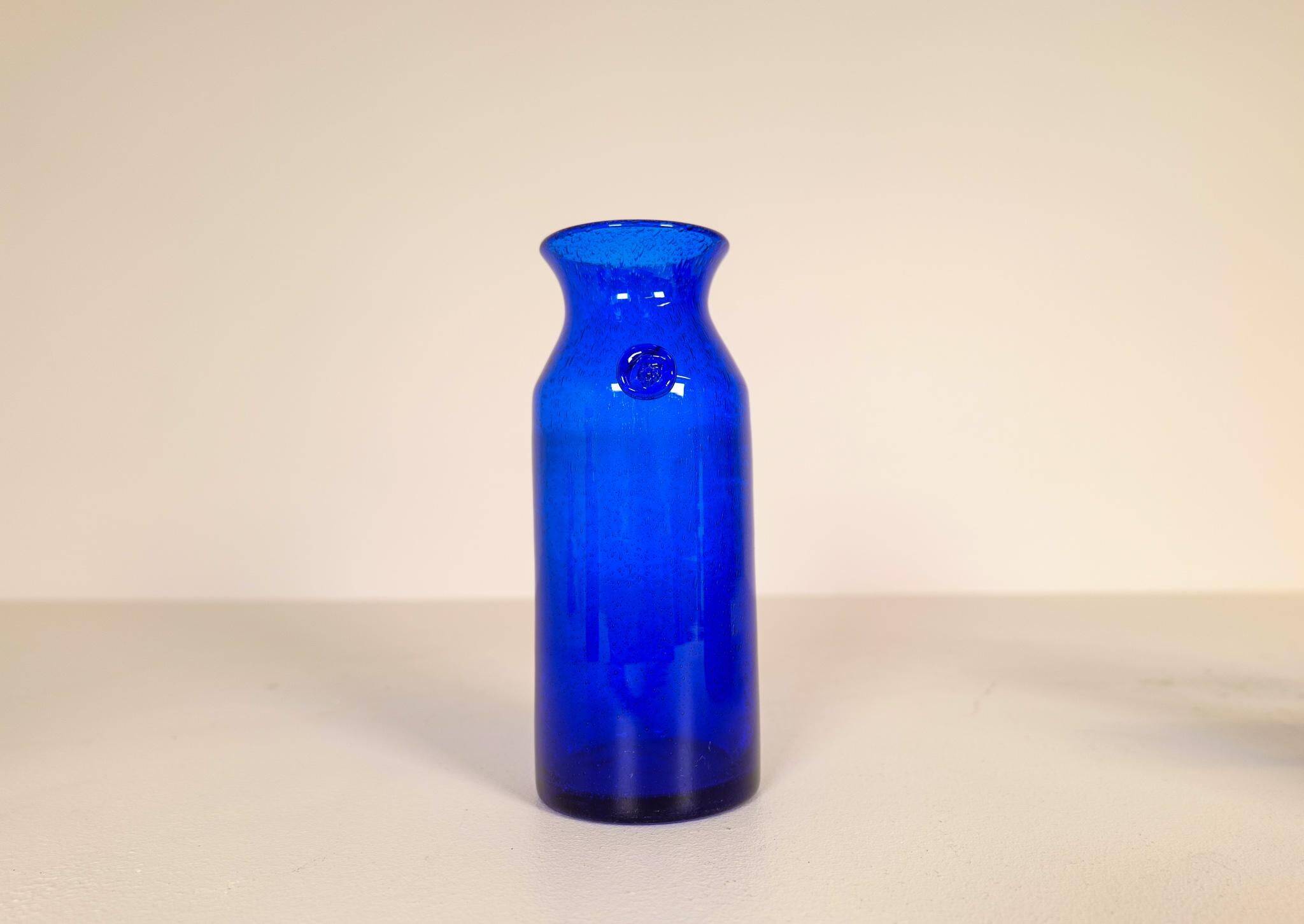 Midcentury collection of eight blue vases by Erik Höglund, Sweden, 1960s.