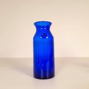 Midcentury collection of eight blue vases by Erik Höglund, Sweden, 1960s.