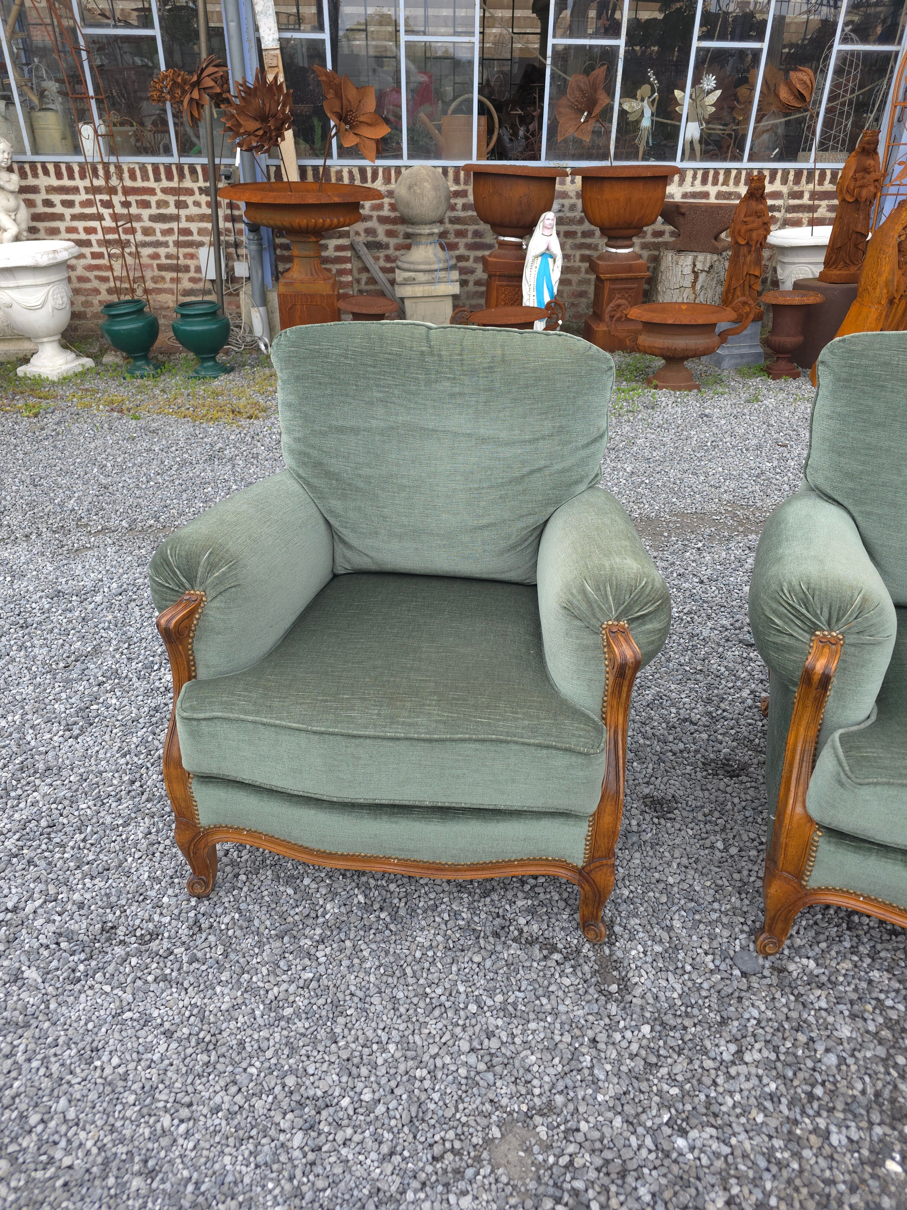 Fauteuils bergère style LOUIS XV en velours
